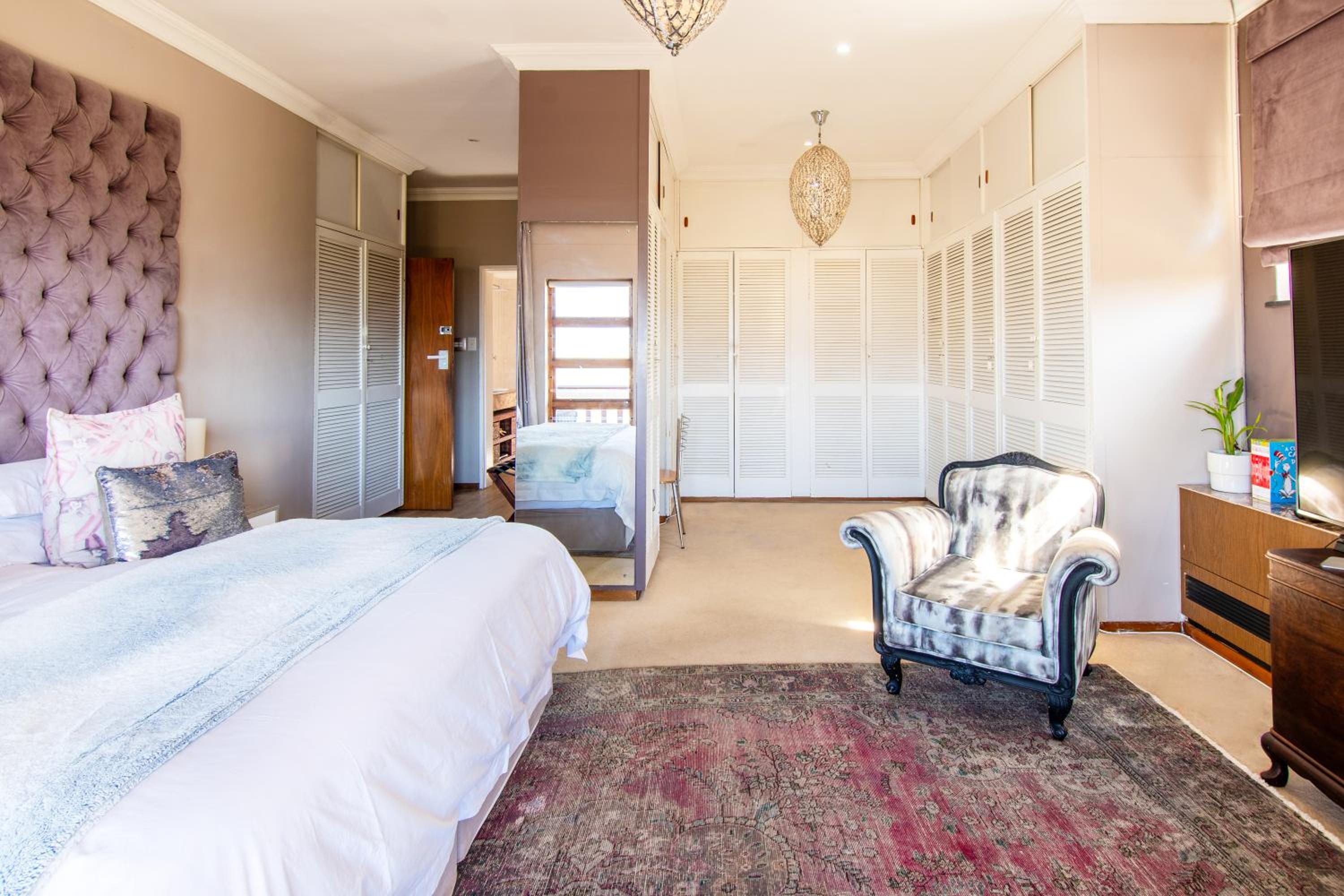A' Queenslin Guesthouse