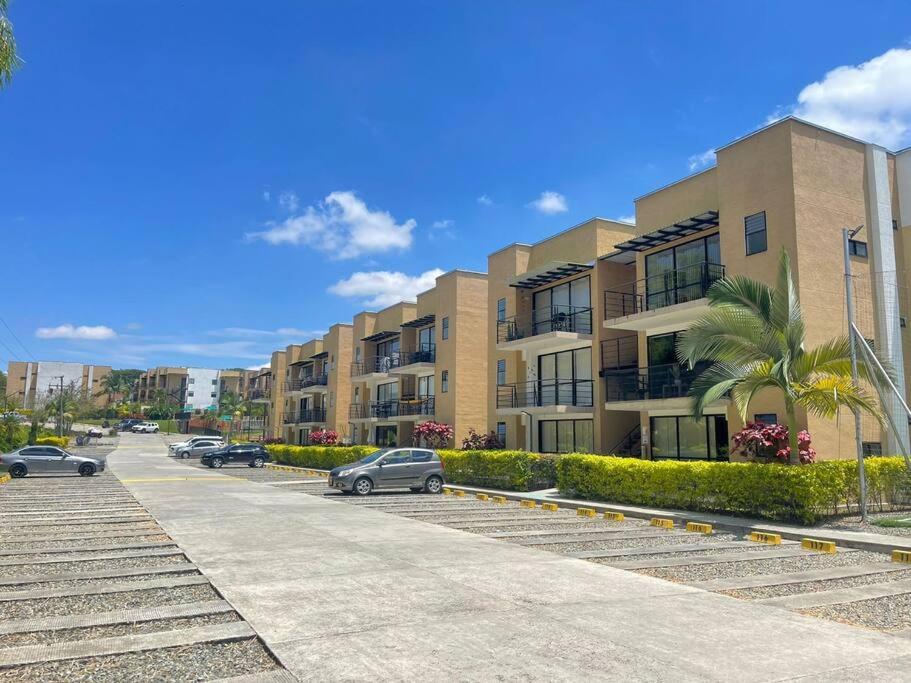 C311Espectacular Apartamento, Condominio Campestre