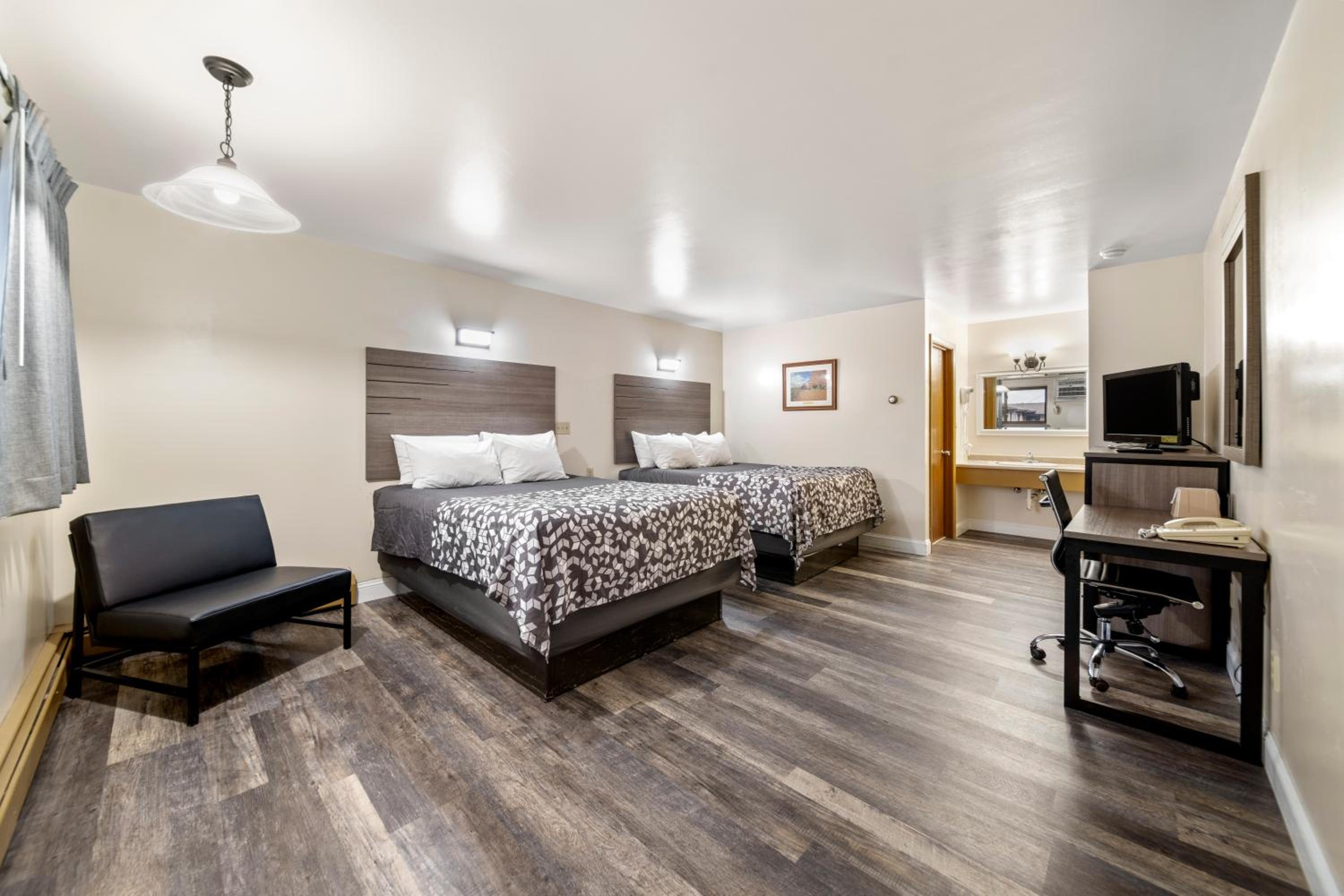 Kingsway Inn