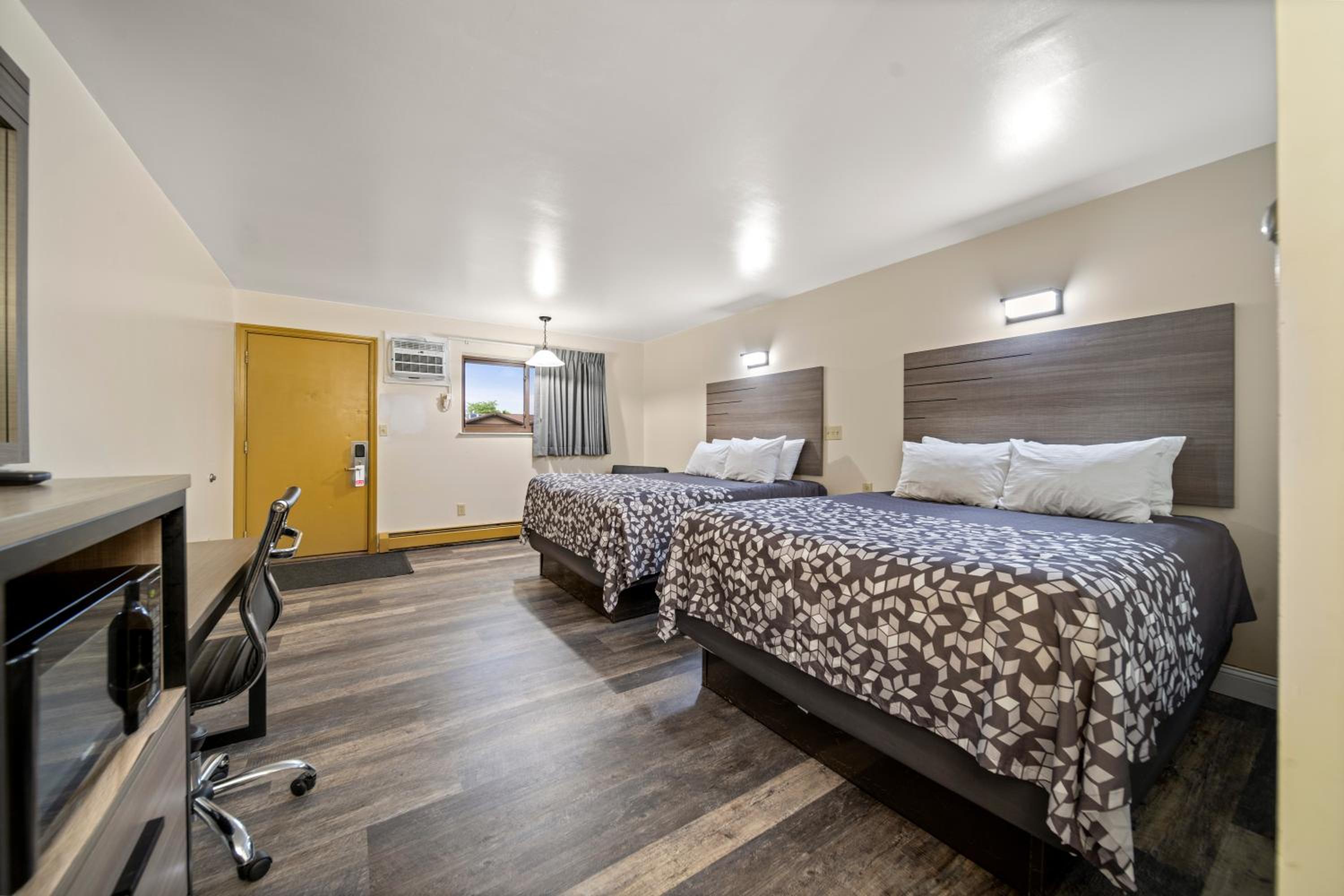 Kingsway Inn