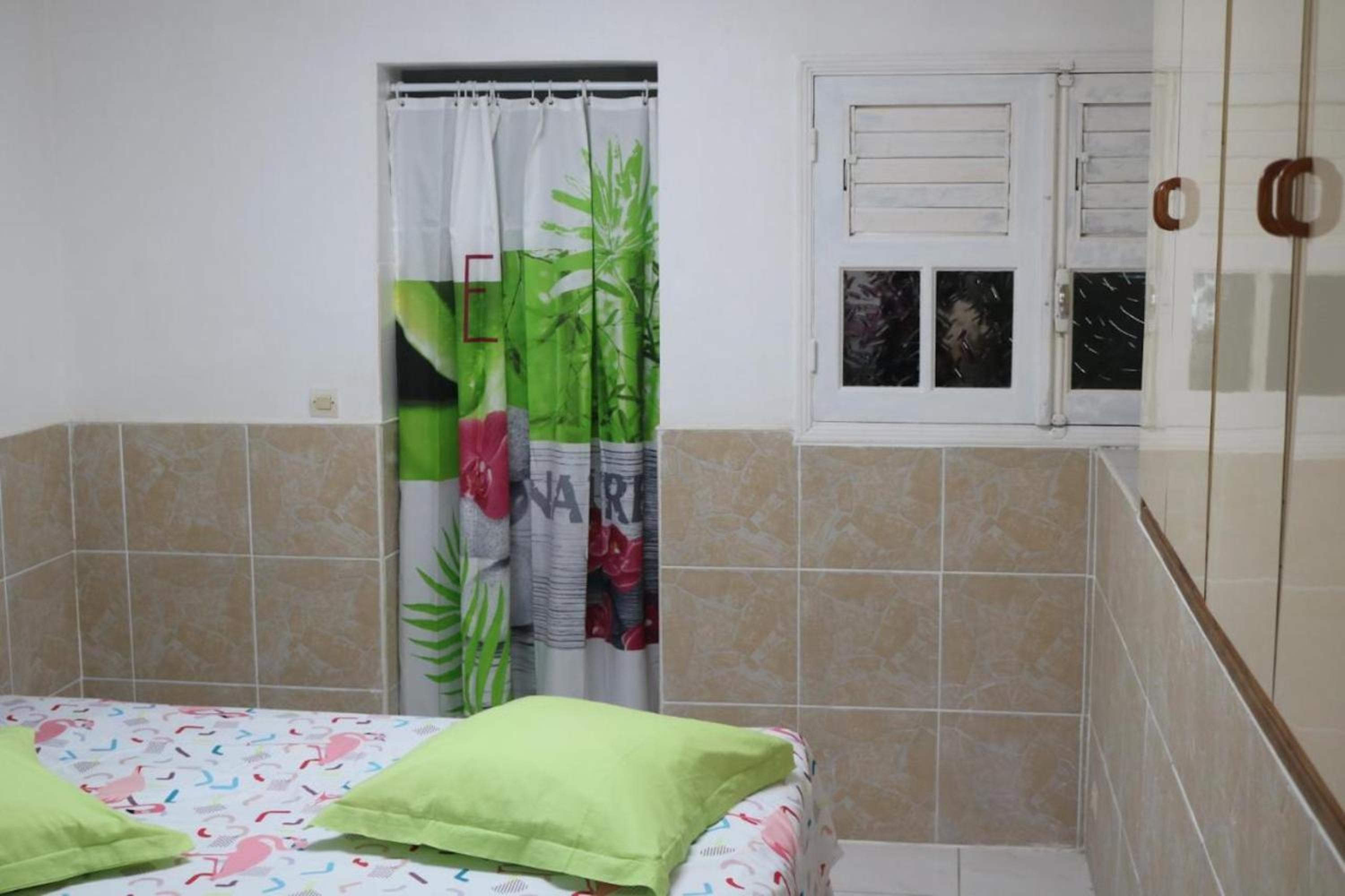 Appartement charmant au cœur du Gosier, vue sur la montagne view 4