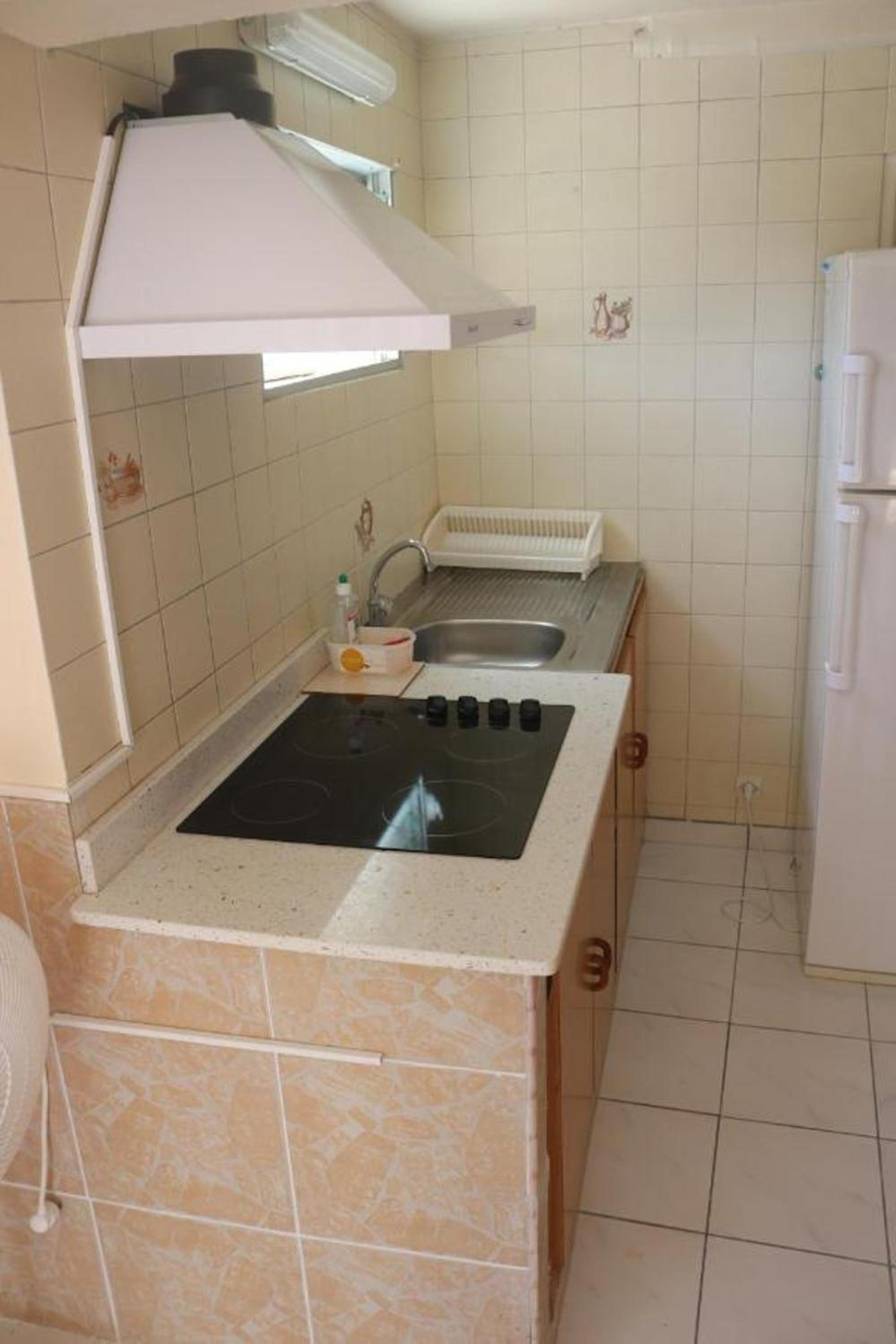 Appartement charmant au cœur du Gosier, vue sur la montagne view 3