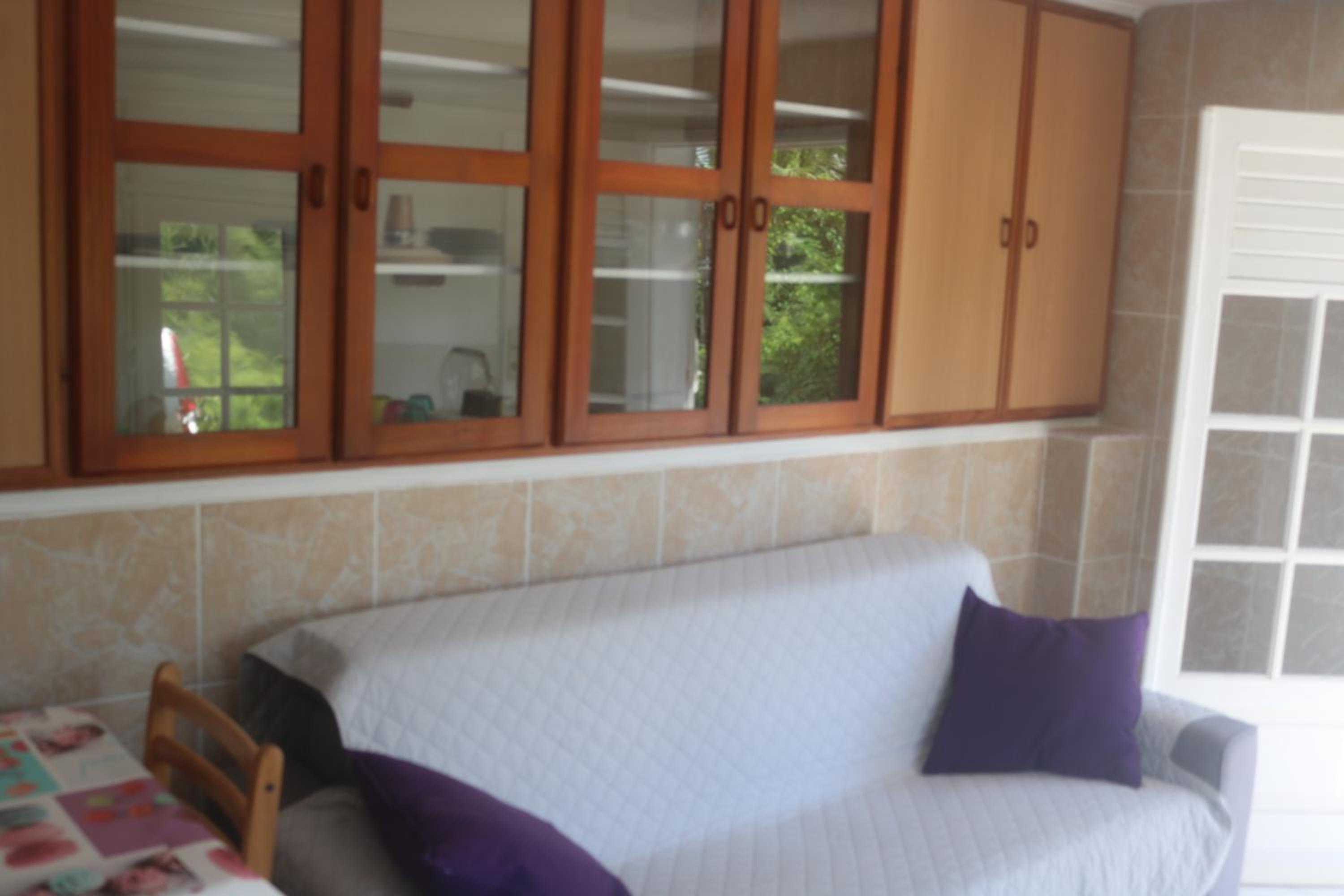Appartement charmant au cœur du Gosier, vue sur la montagne view 2