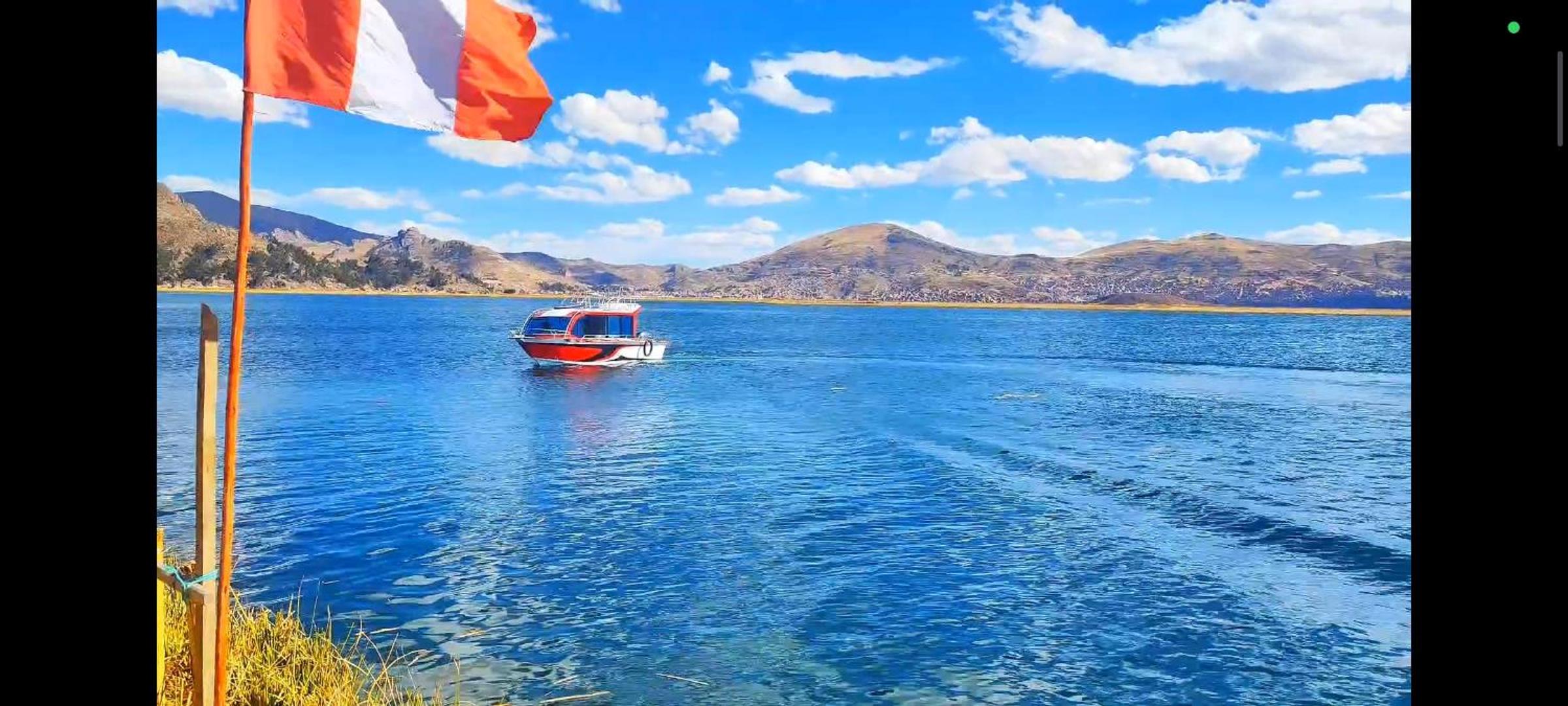 Uros Maya Lodge view 3