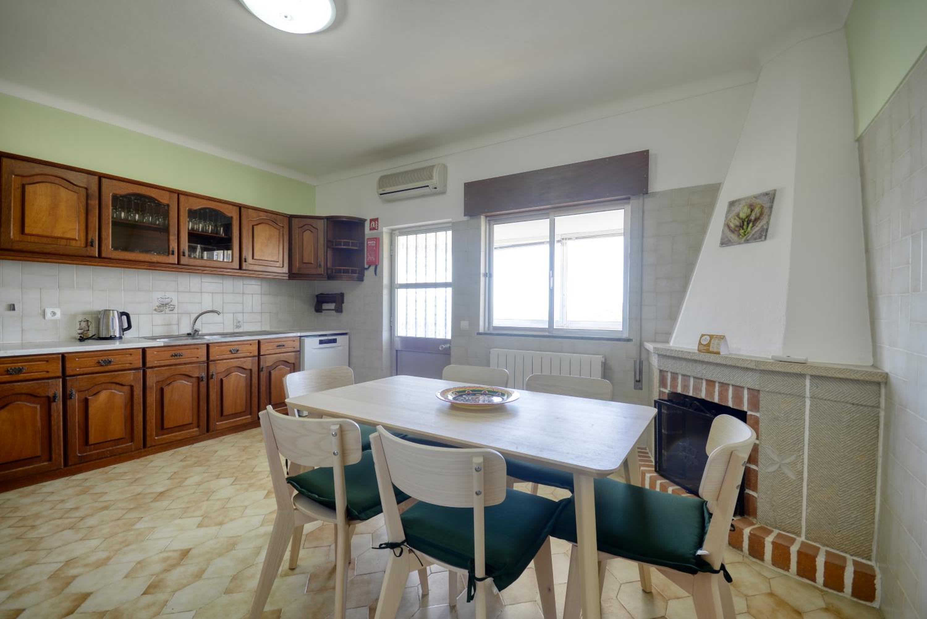 Villa Vilarinhos, Garagem AC Prestige For Home