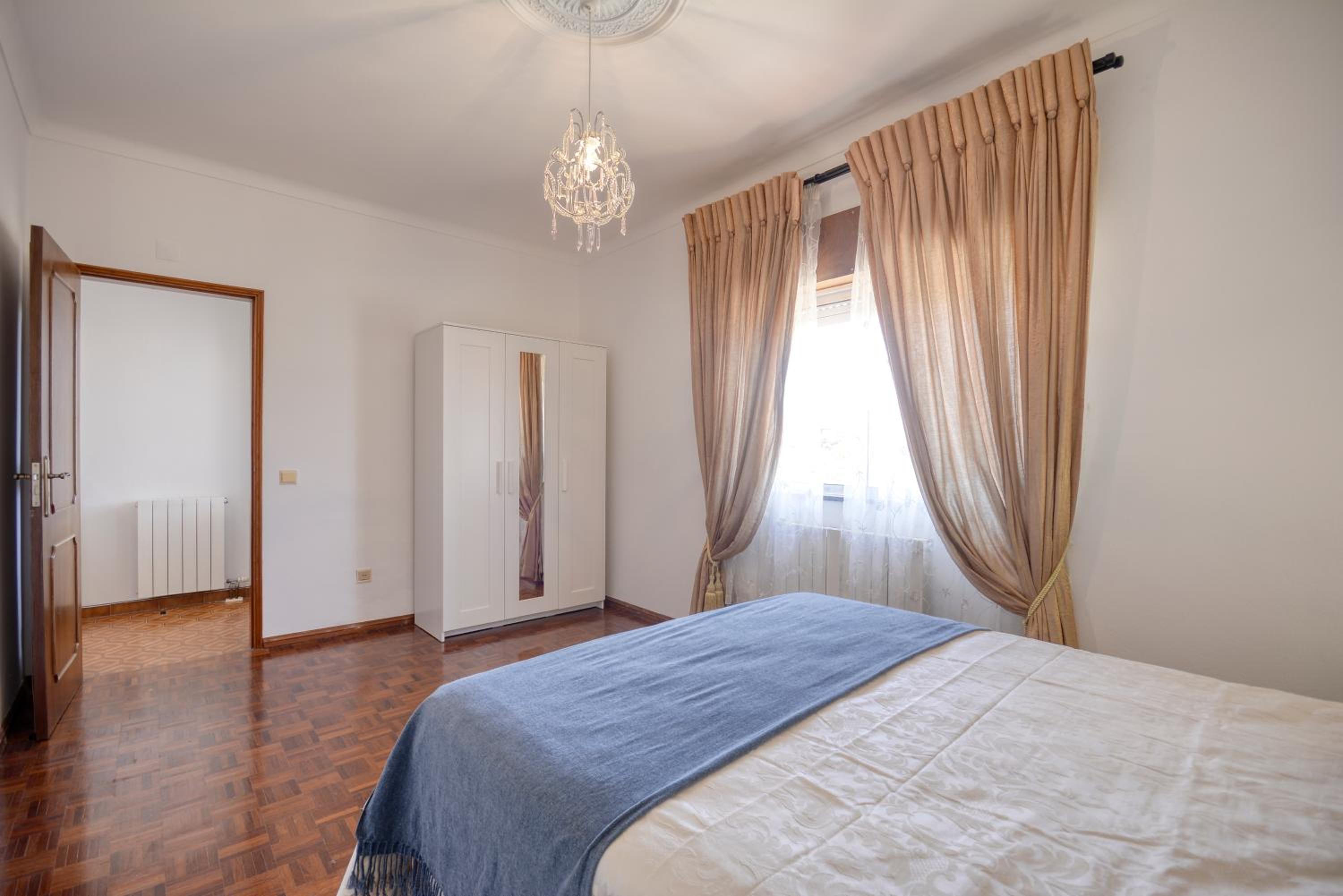 Villa Vilarinhos, Garagem AC Prestige For Home