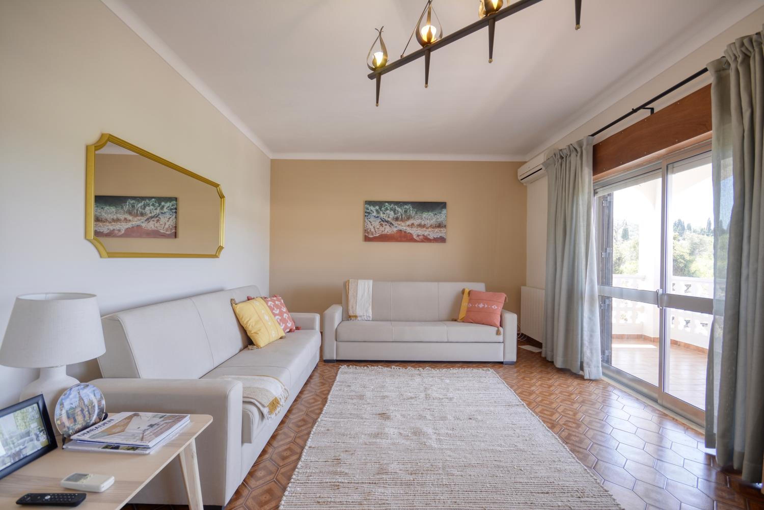 Villa Vilarinhos, Garagem AC Prestige For Home