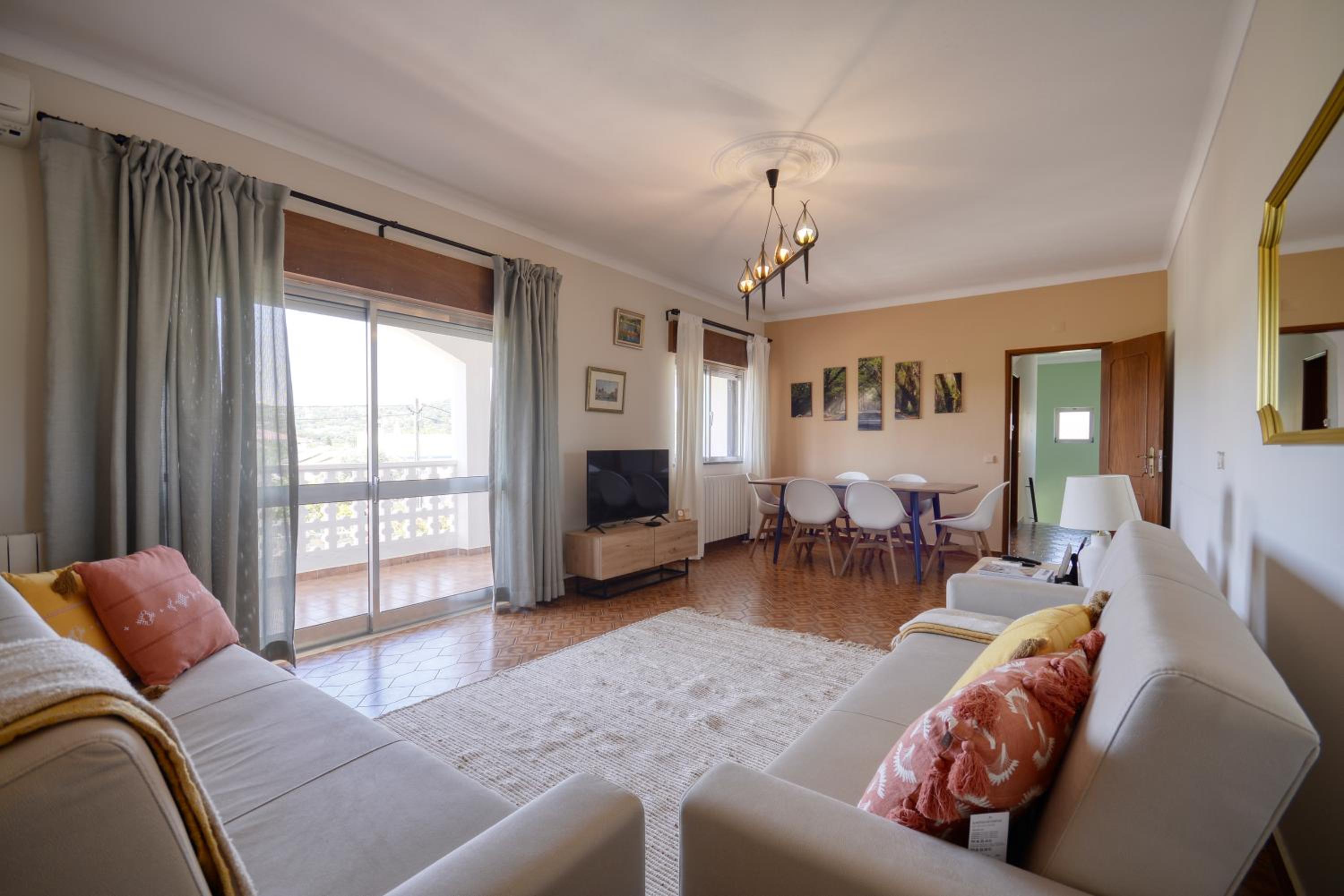 Villa Vilarinhos, Garagem AC Prestige For Home