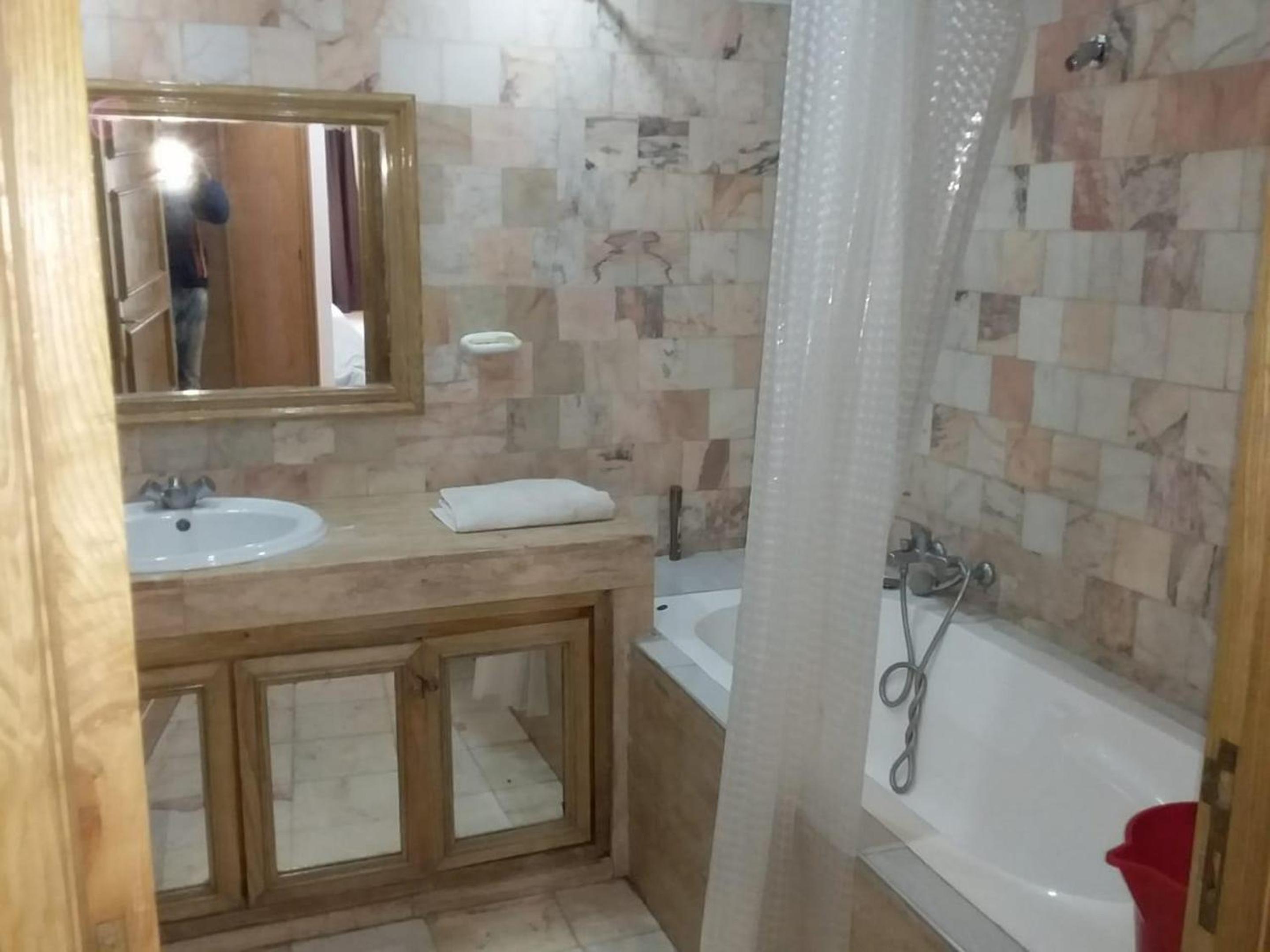 Chic Apartment in Casablanca with Shared Pool - 100 sqm photo 3