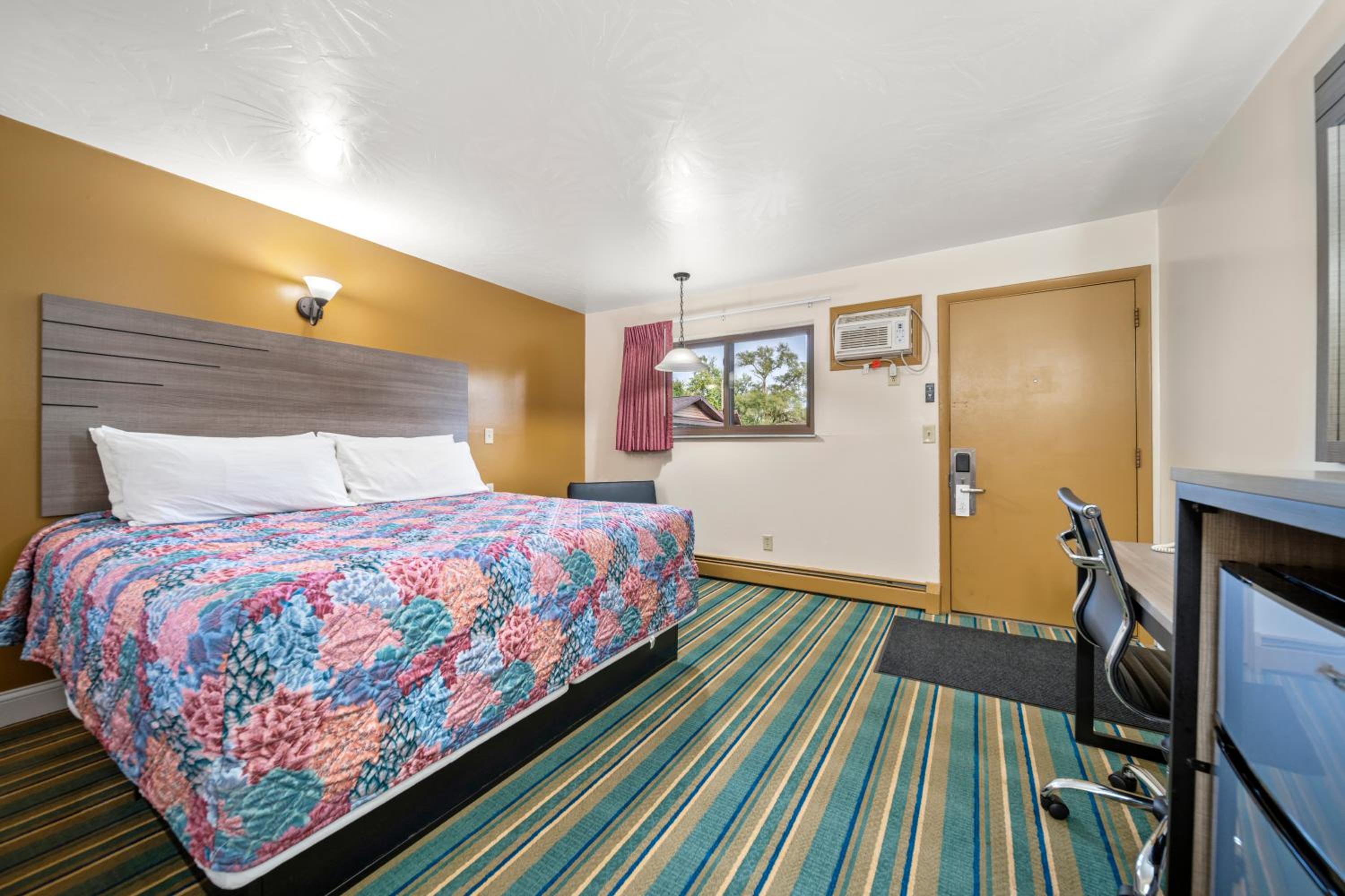 Kingsway Inn