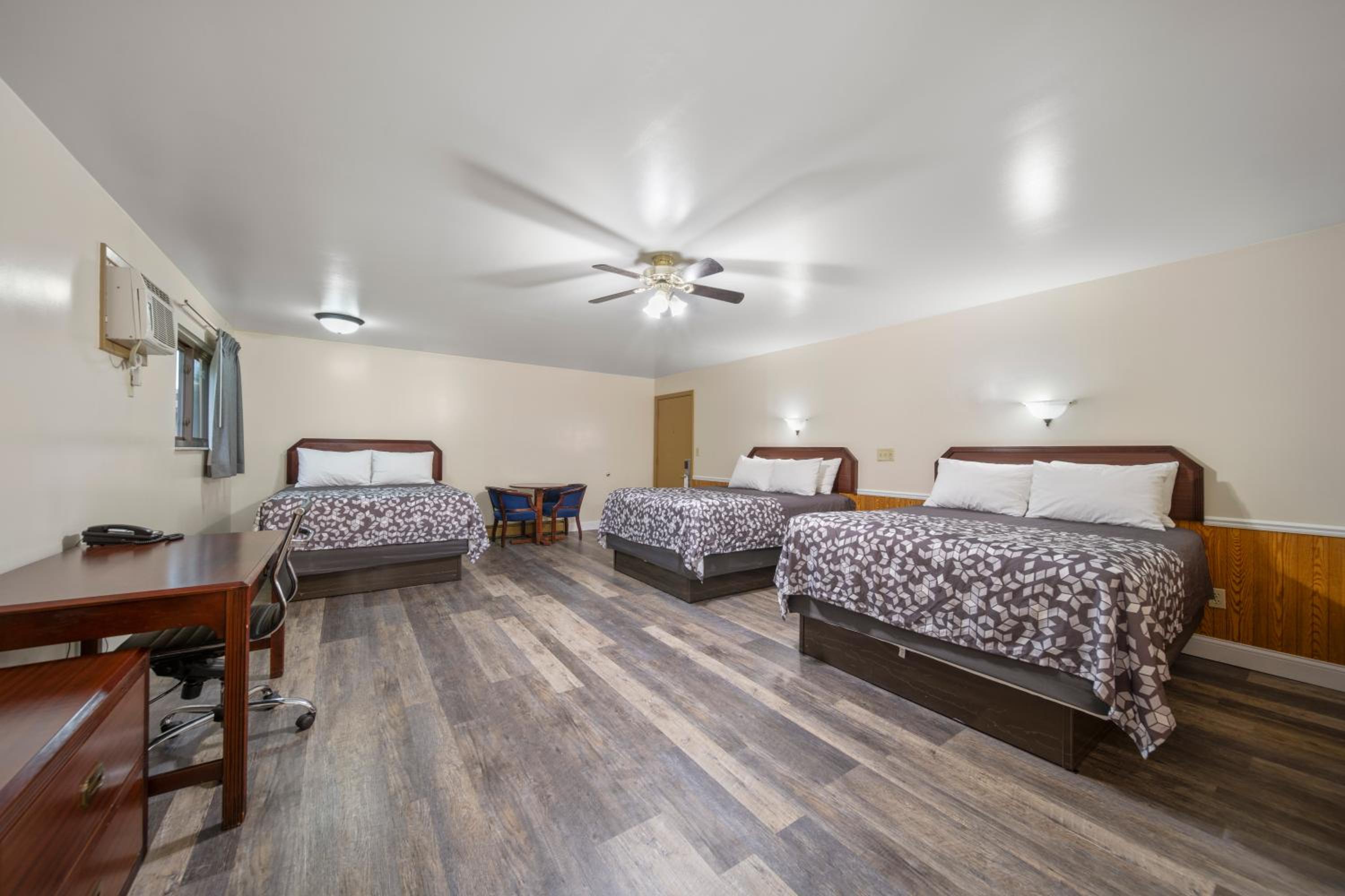 Kingsway Inn