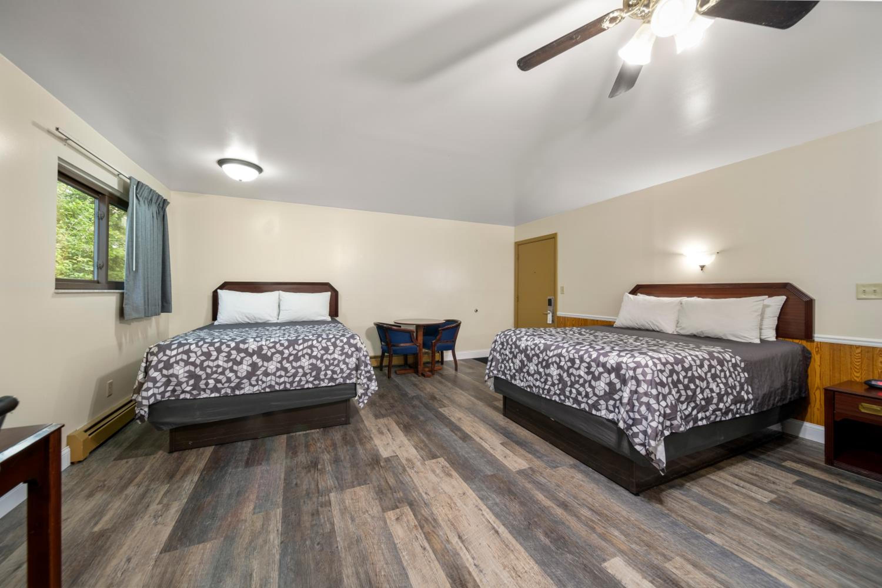 Kingsway Inn