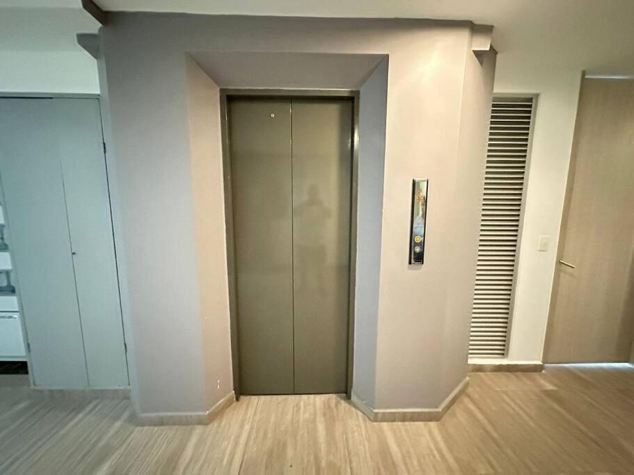 P807-Moderno apartamento en Laureles Armenia