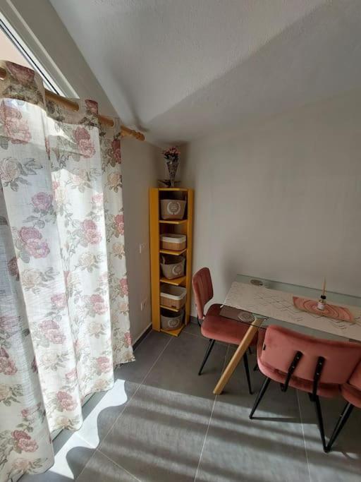 Domin Apartment, Golem, Durrës
