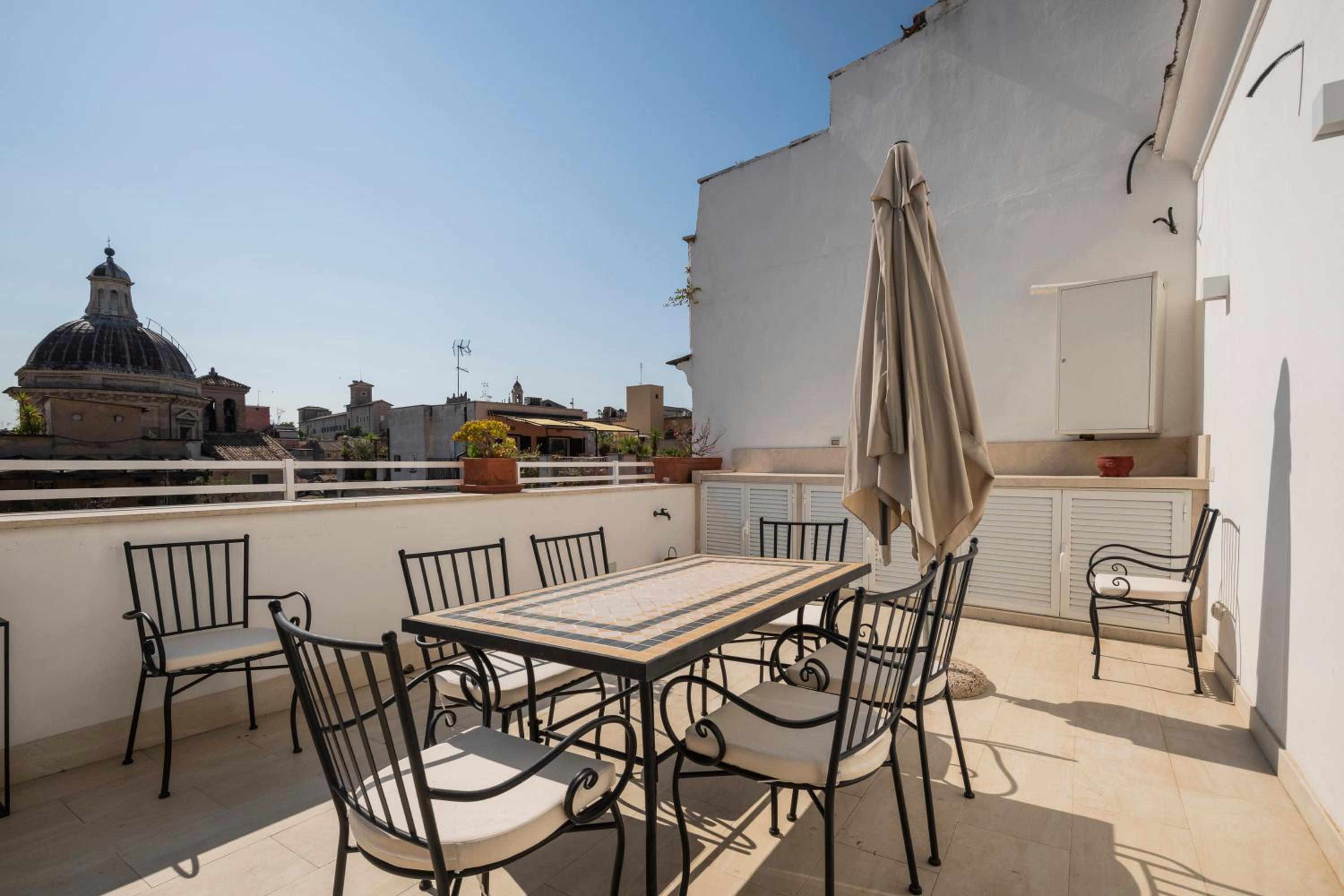 Monti Zen Penthouse-ZENO57