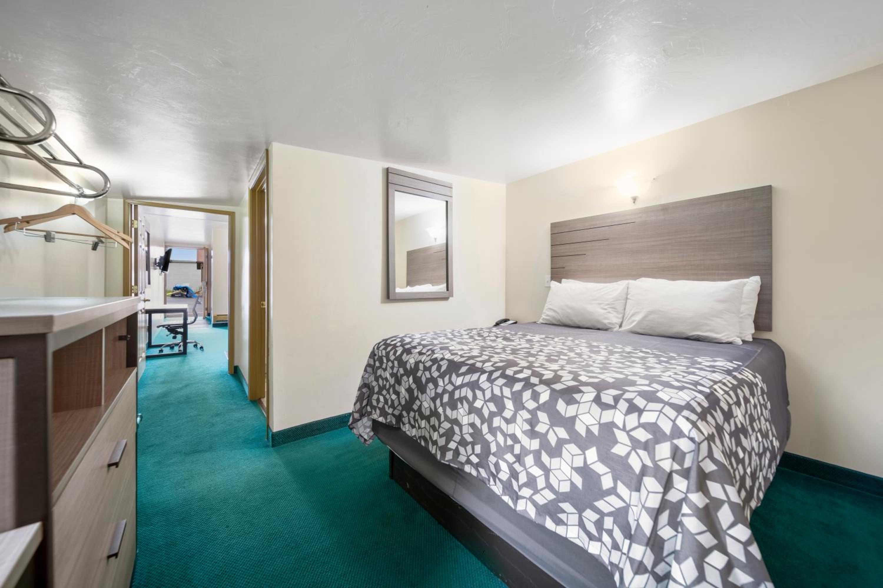 Kingsway Inn
