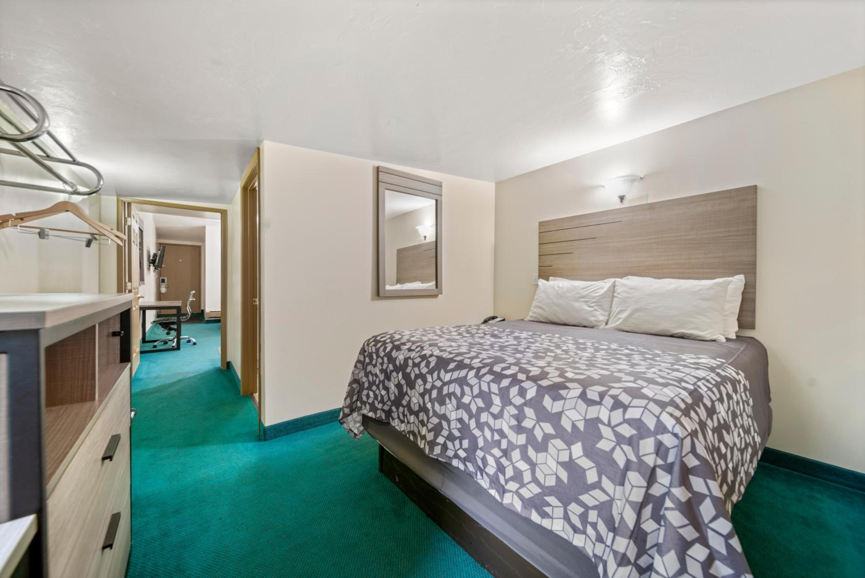 Kingsway Inn