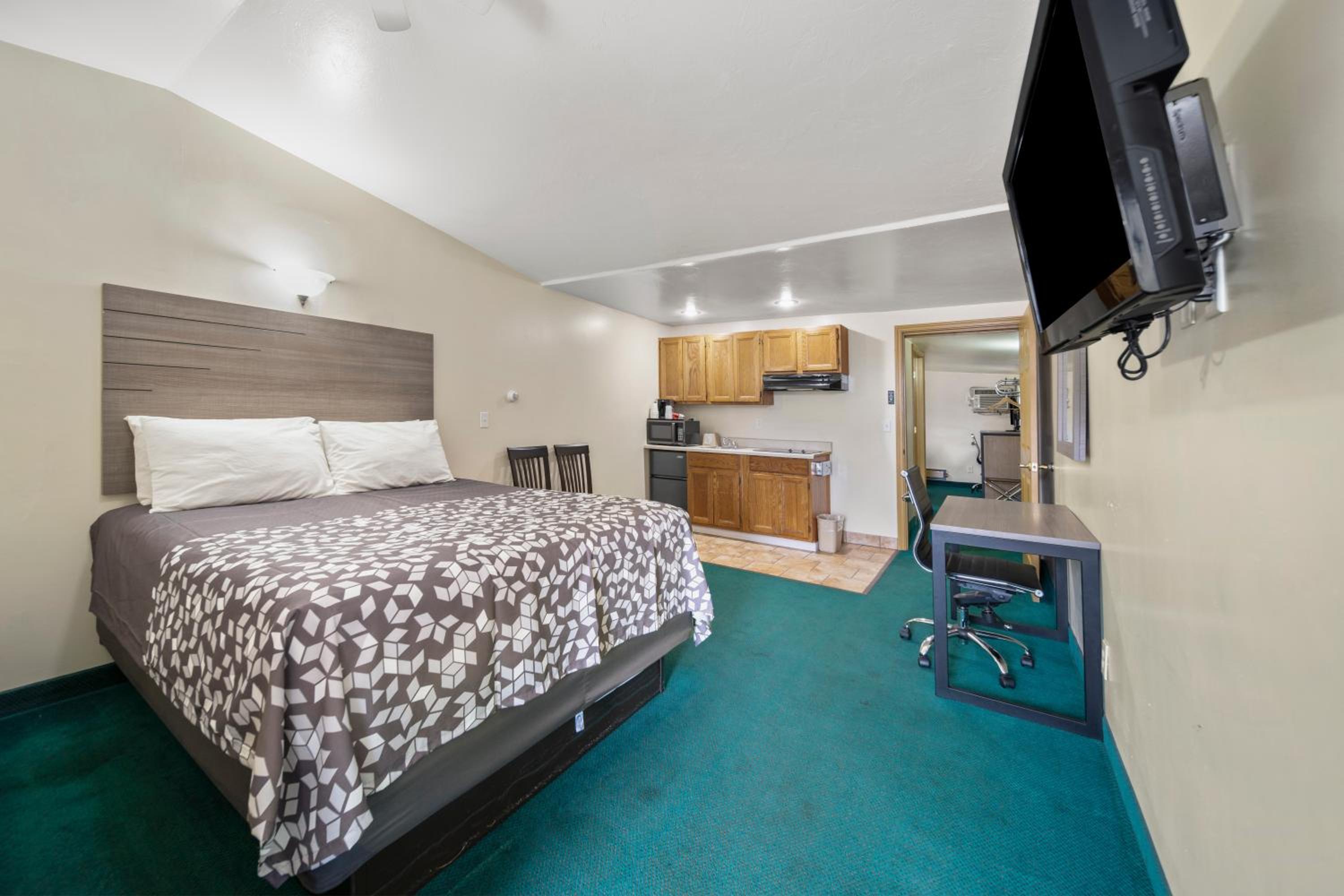Kingsway Inn