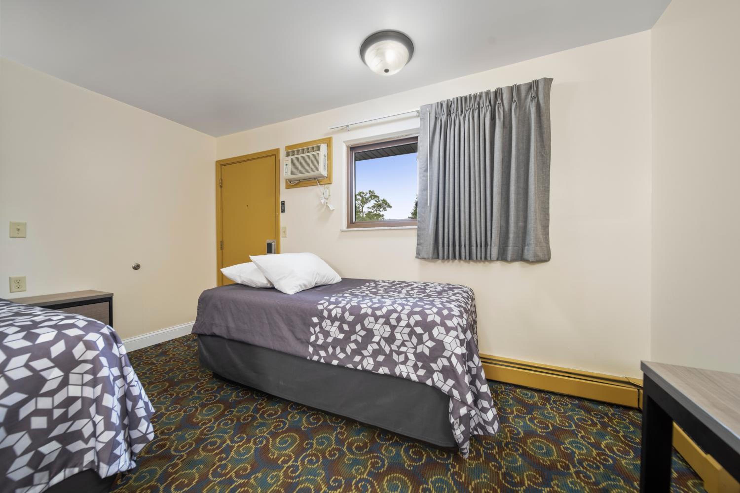 Kingsway Inn