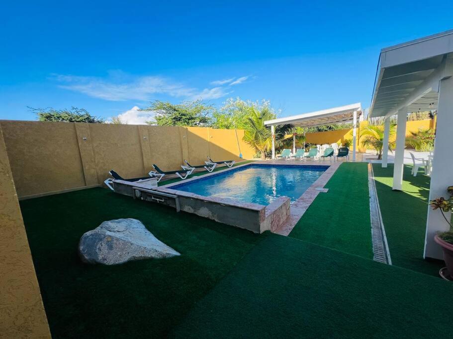 The Gold Vacation Apartments & Villa Aruba