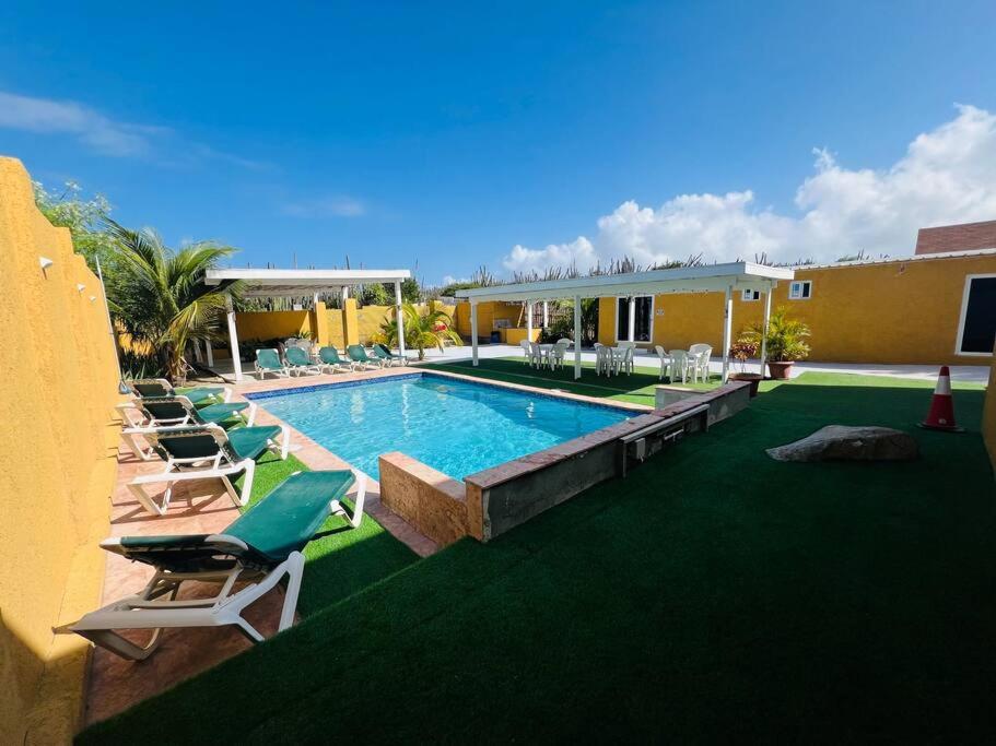The Gold Vacation Apartments & Villa Aruba