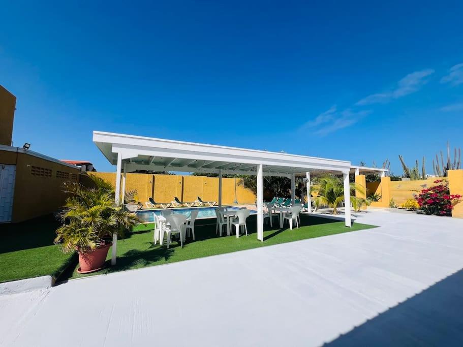 The Gold Vacation Apartments & Villa Aruba