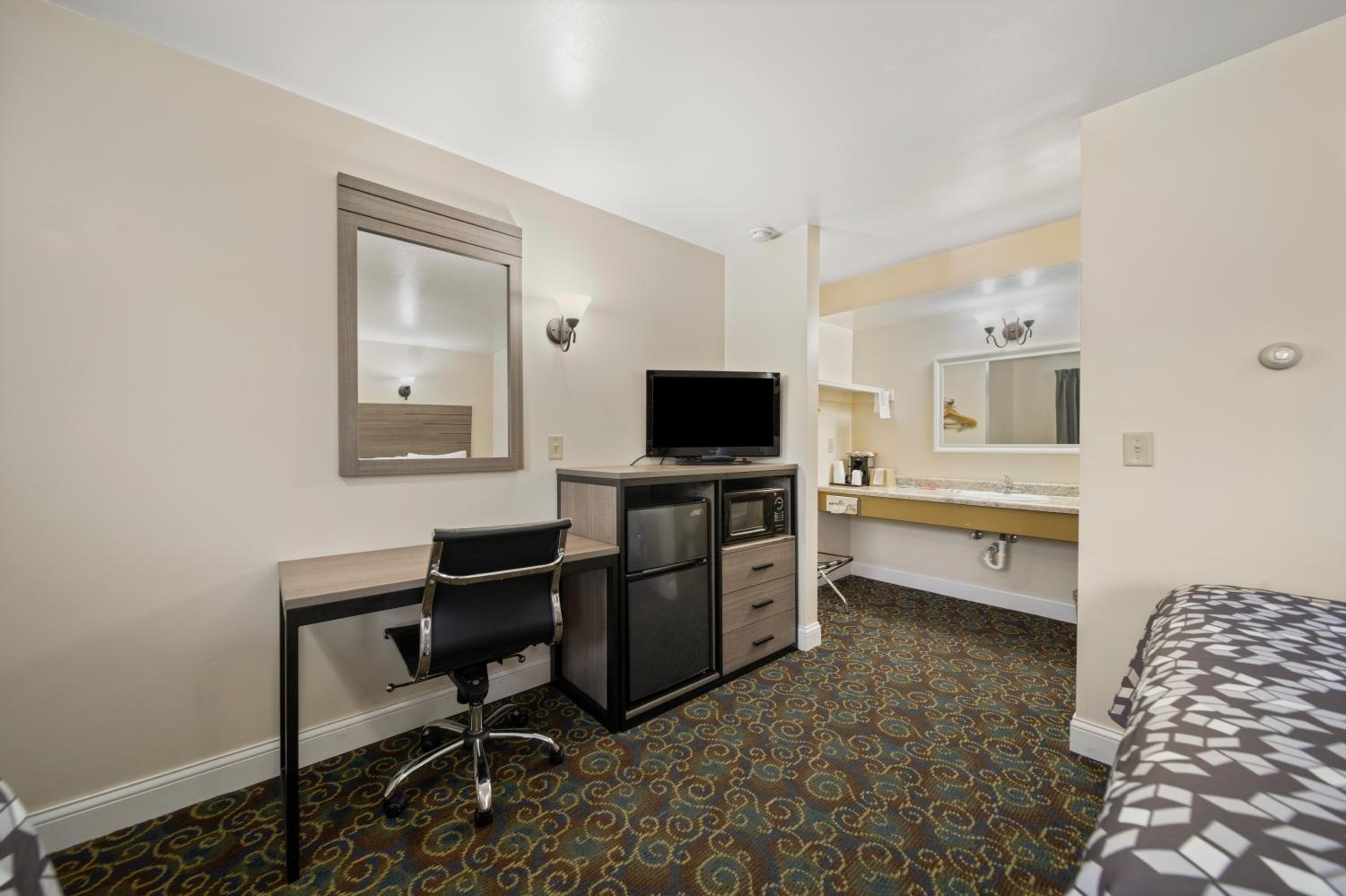 Kingsway Inn