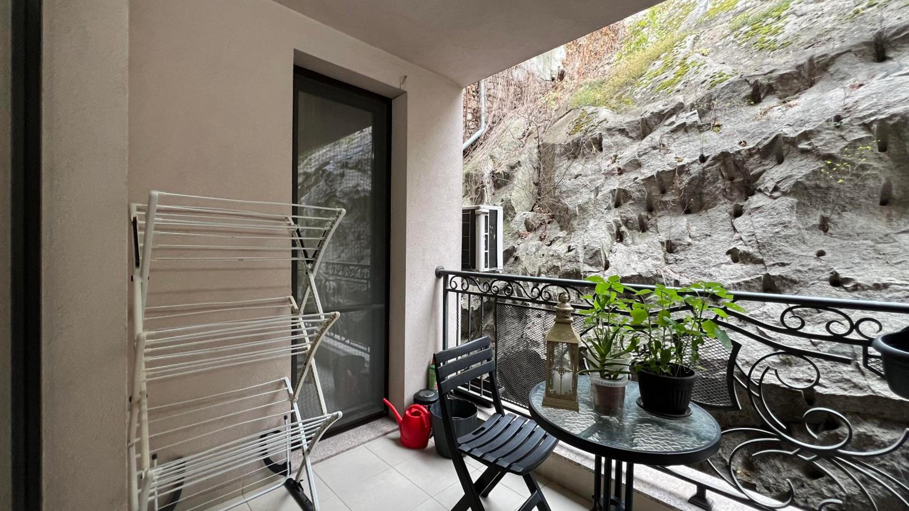 Serene Luxury Retreat Near Kapana