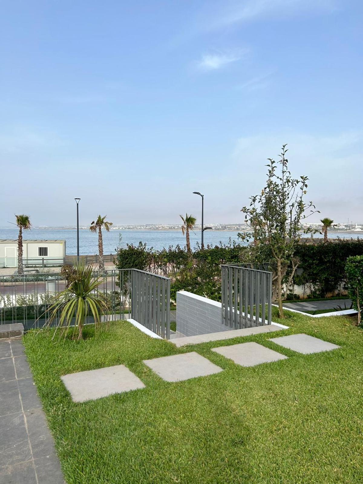 Condo in Casablanca , Beachfront