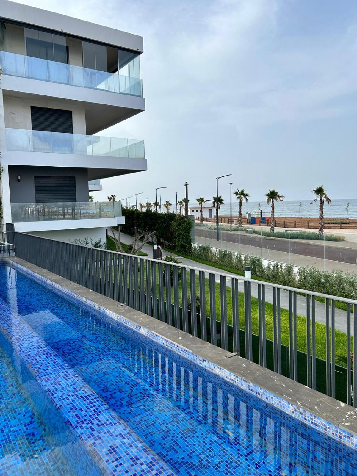 Condo in Casablanca , Beachfront