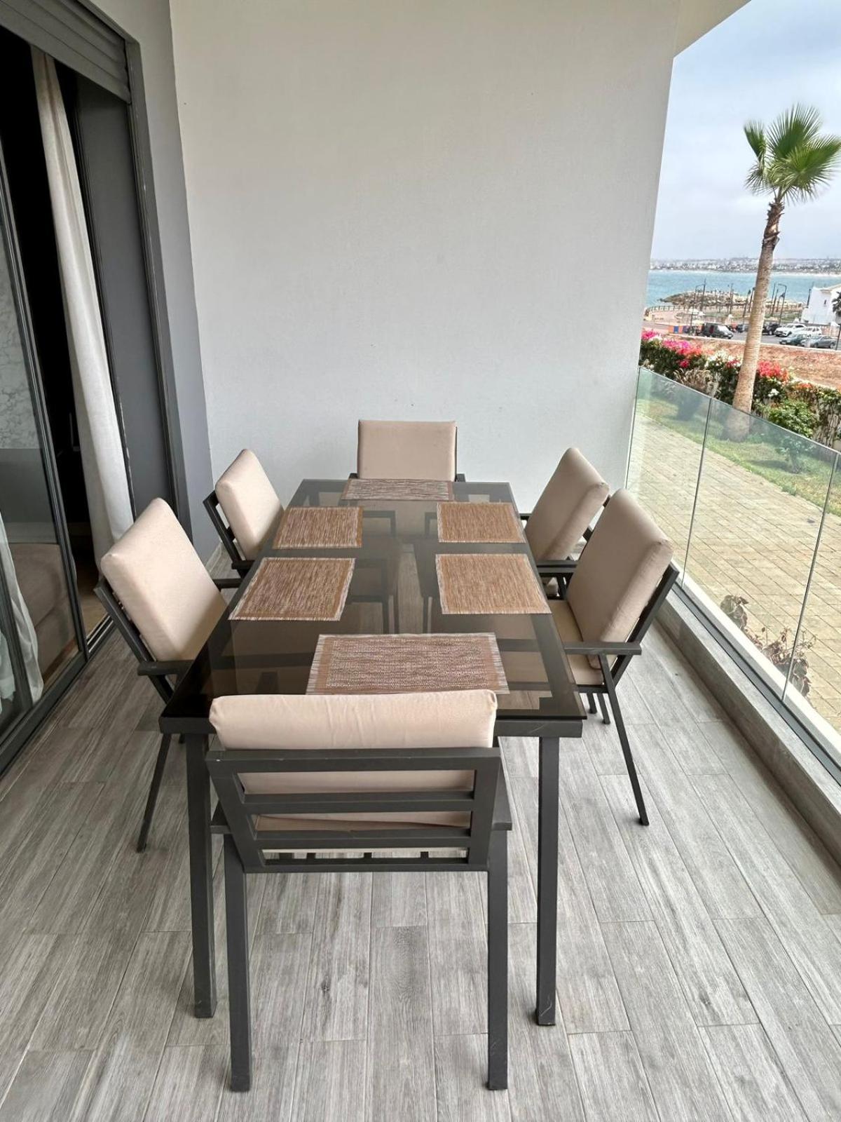 Condo in Casablanca , Beachfront