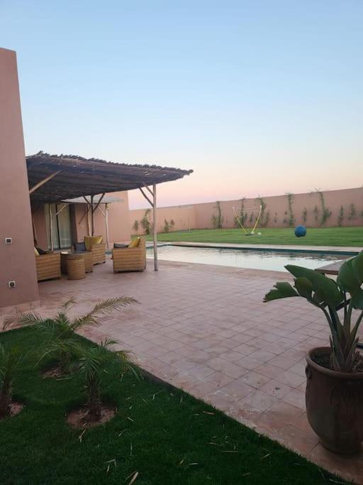 Villa piscine sans vis-à-vis view 4