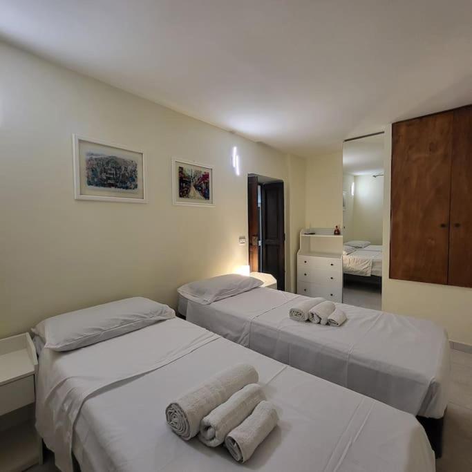 Santa Chiara Attic , 4 floor no Elevator