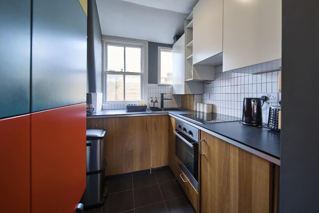 Top-Floor Covent Garden Flat