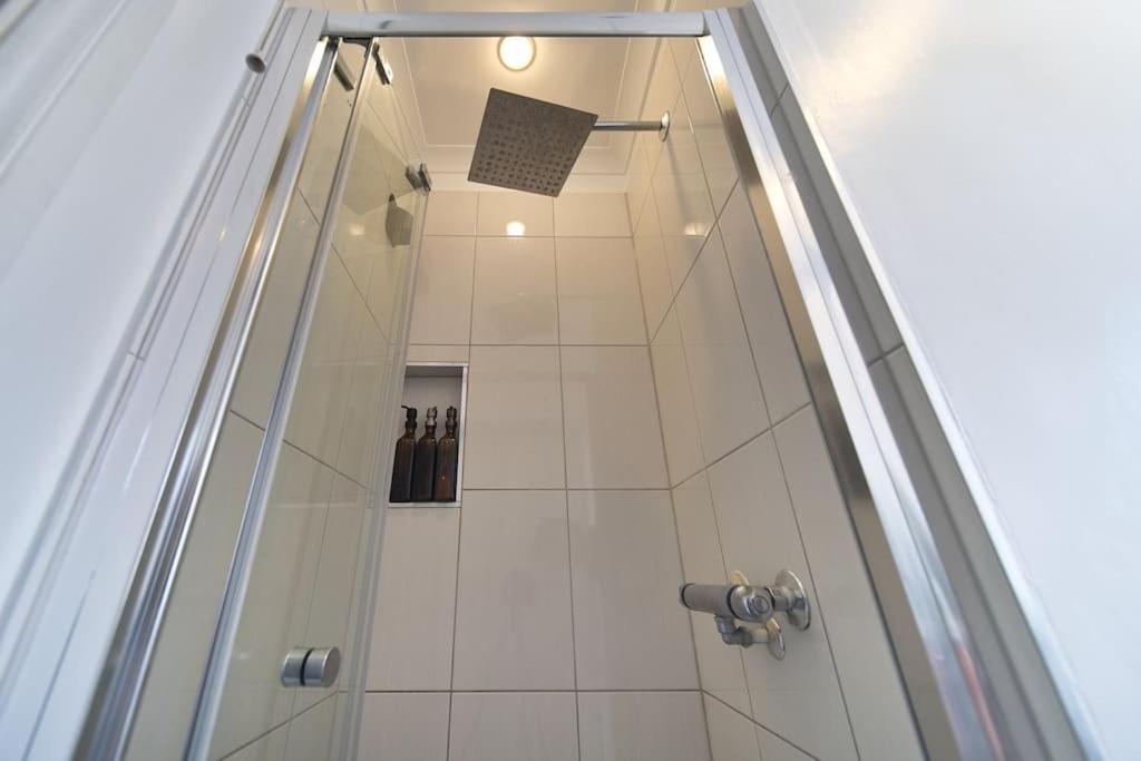Top-Floor Covent Garden Flat