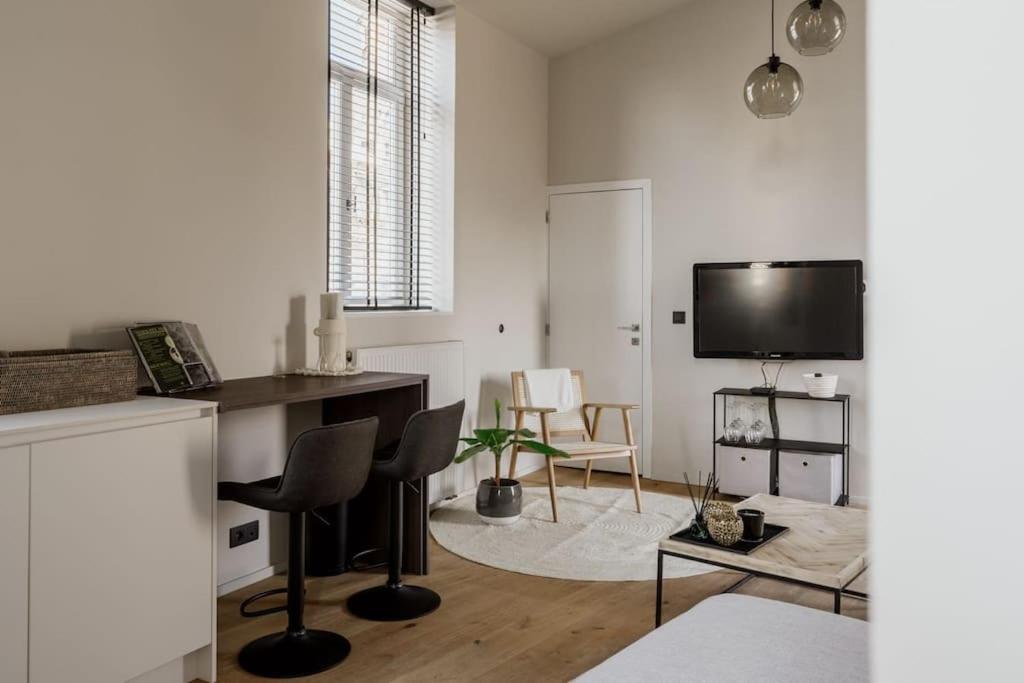 Mooi licht appartement in bruisend Antwerpen!