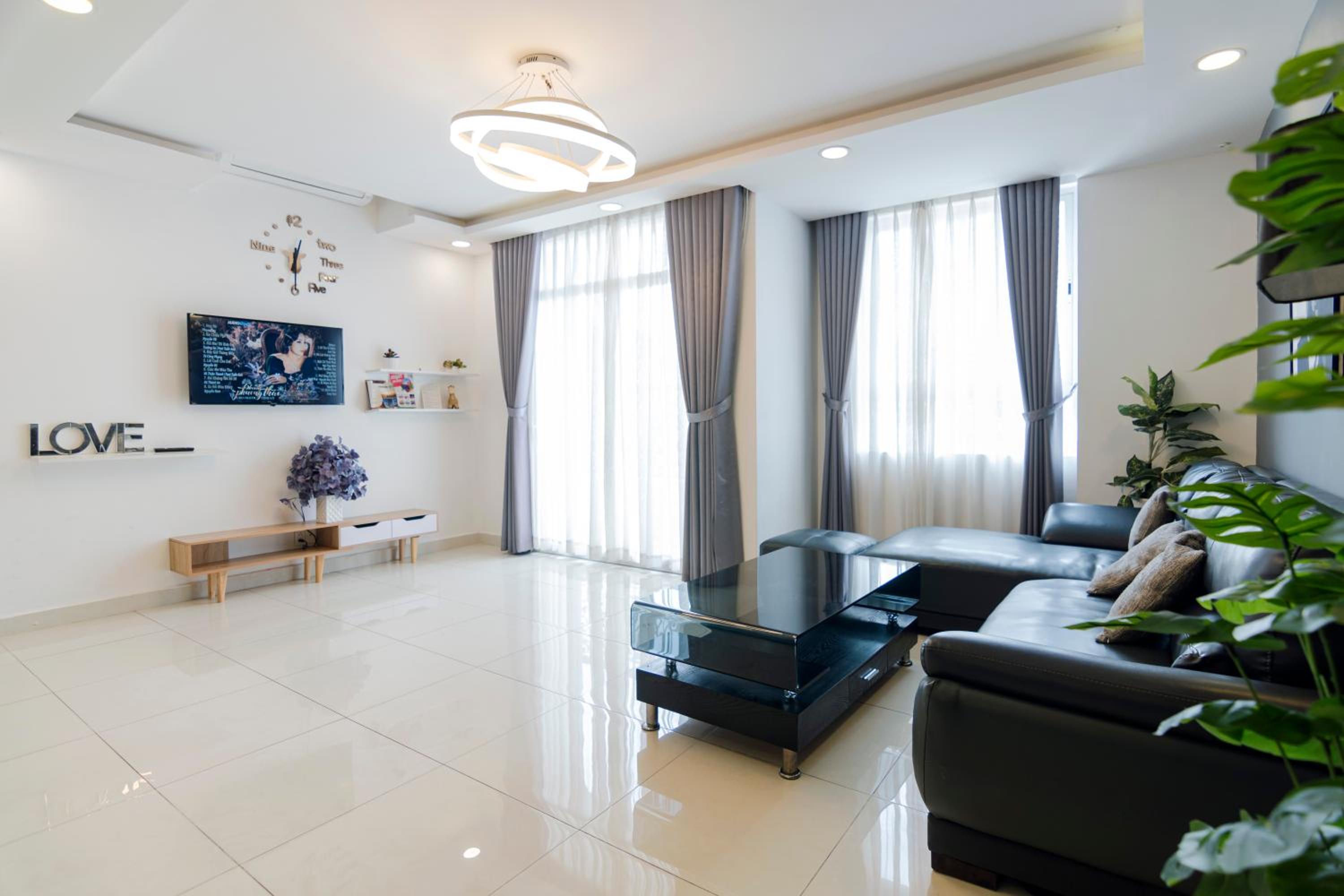 The Luxury GRAND RIVERSIDE Apartment City Center