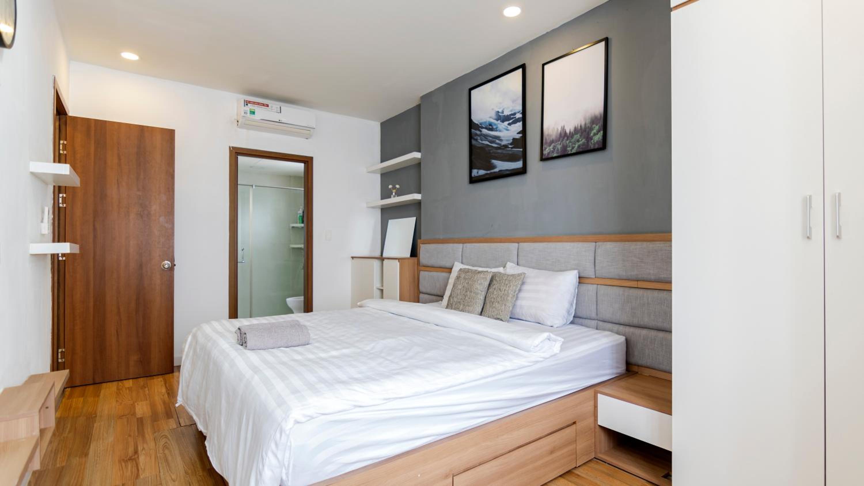 The Luxury GRAND RIVERSIDE Apartment City Center
