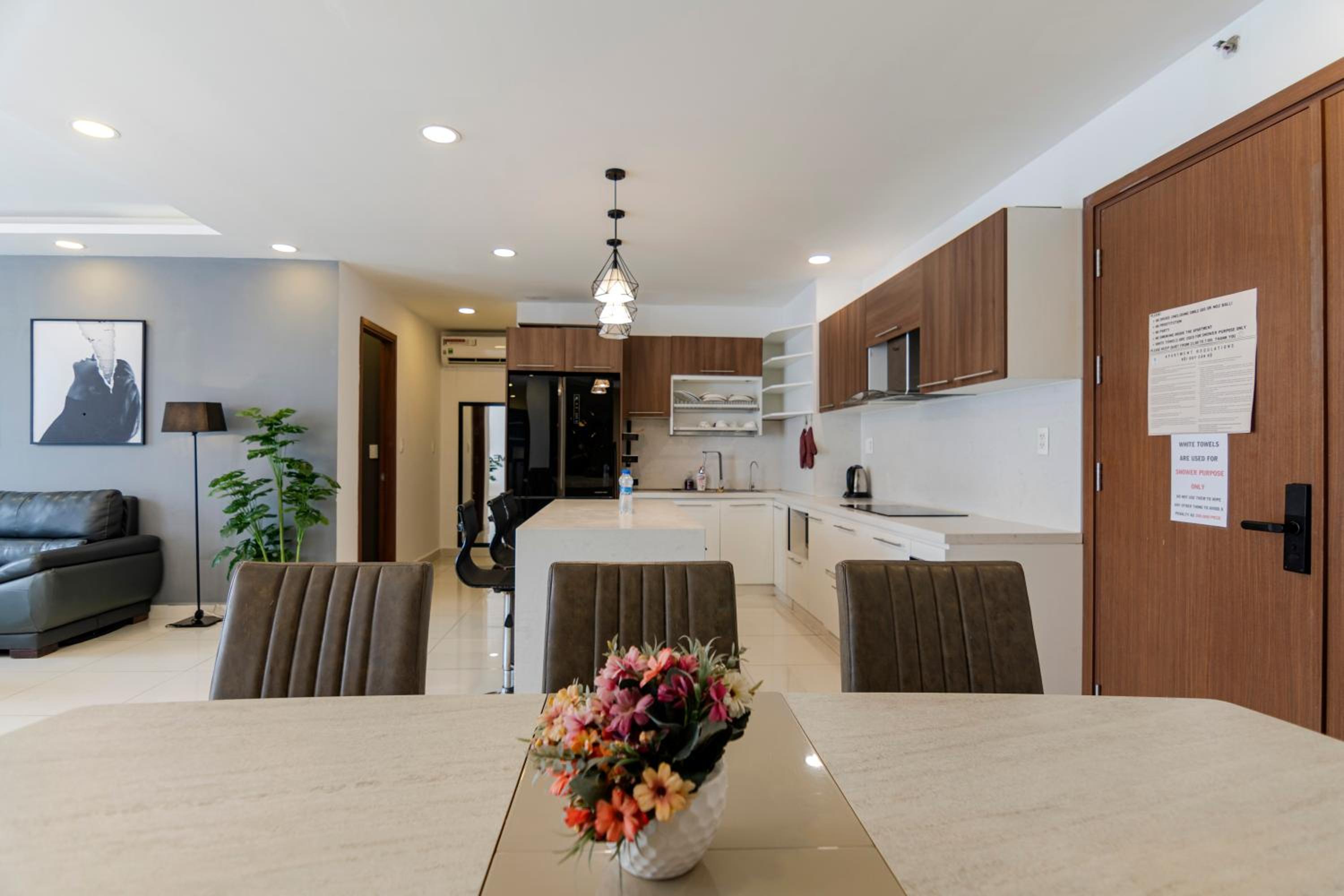 The Luxury GRAND RIVERSIDE Apartment City Center