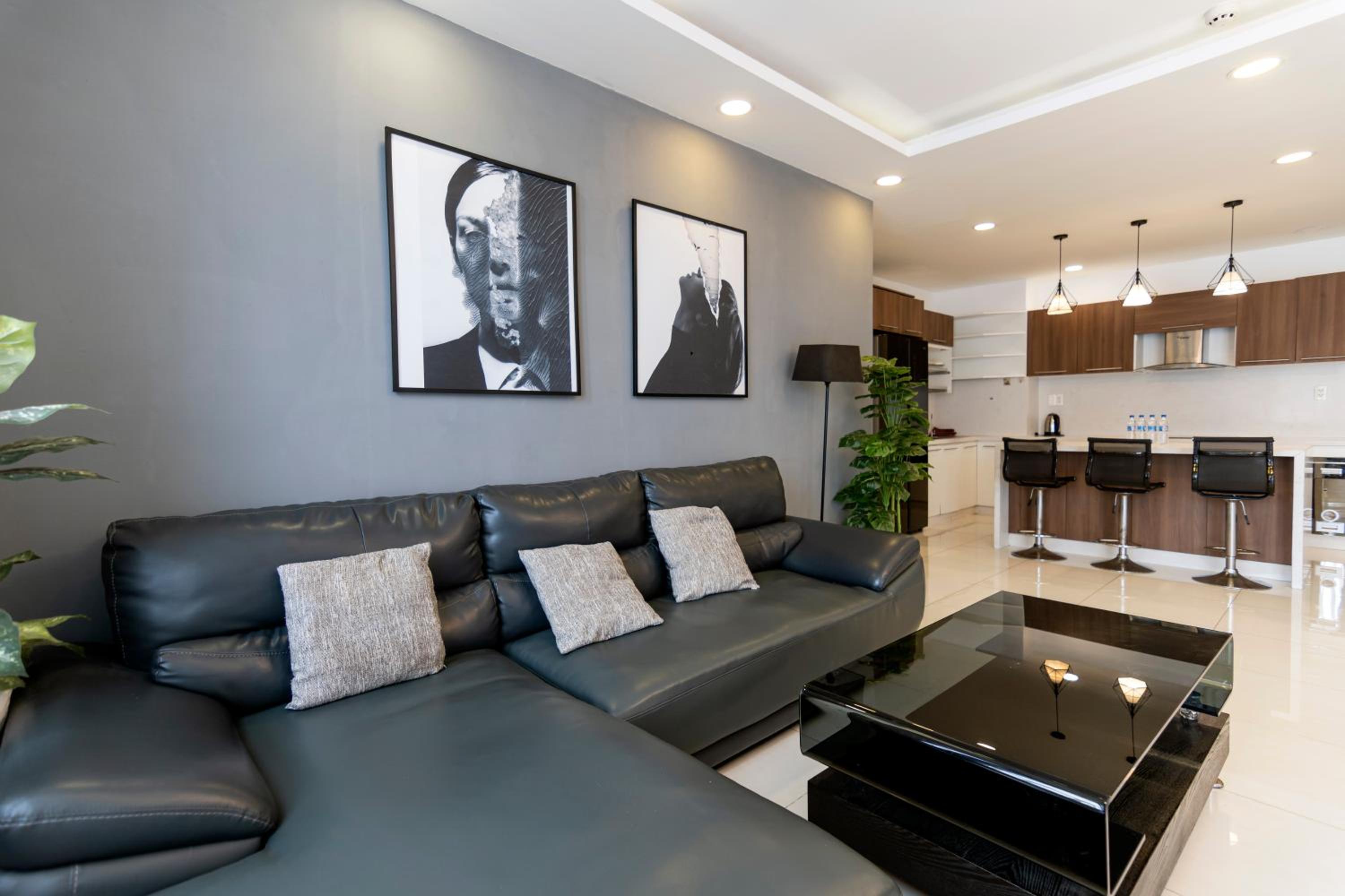 The Luxury GRAND RIVERSIDE Apartment City Center