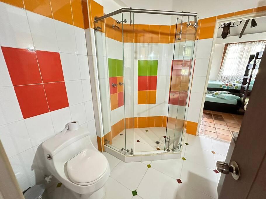 Casa con piscina a las afueras de Armenia