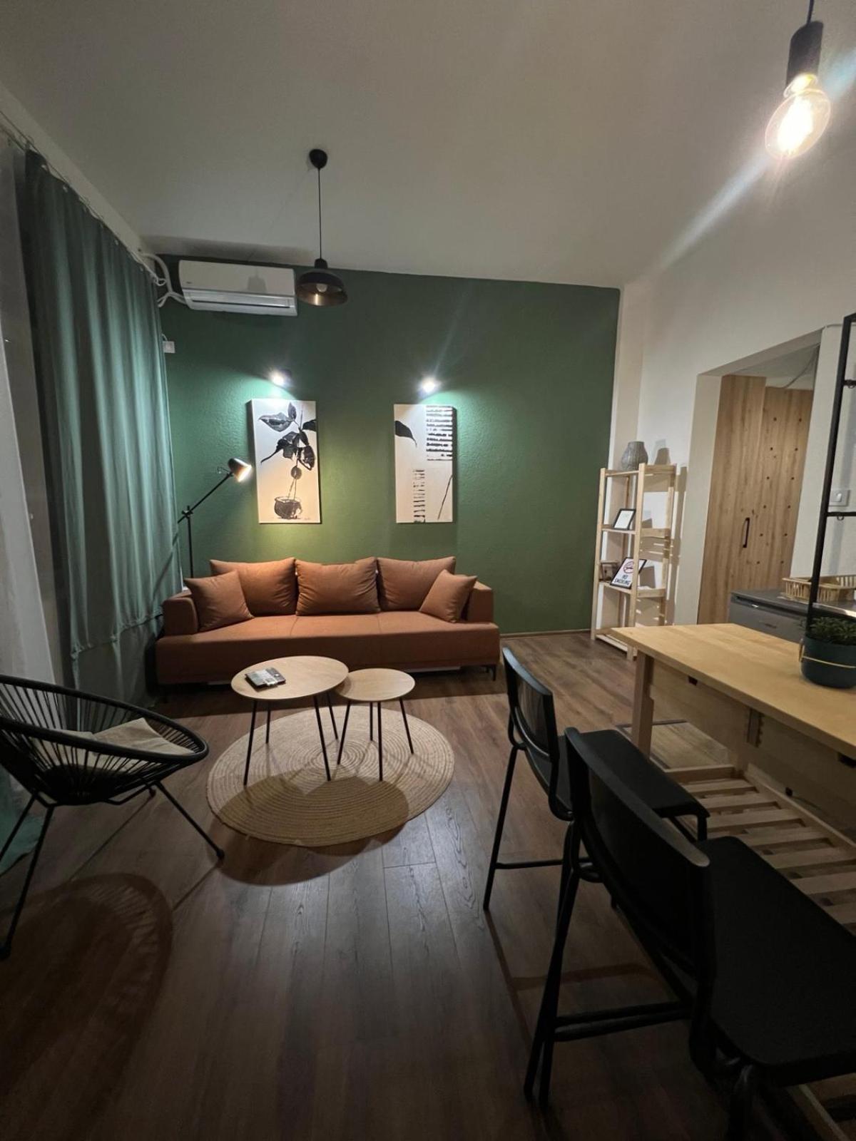 Central Cozy Apartment view 3