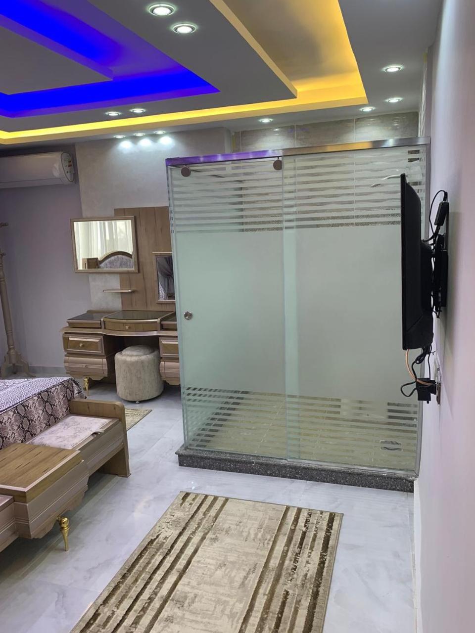 Super lux apartment