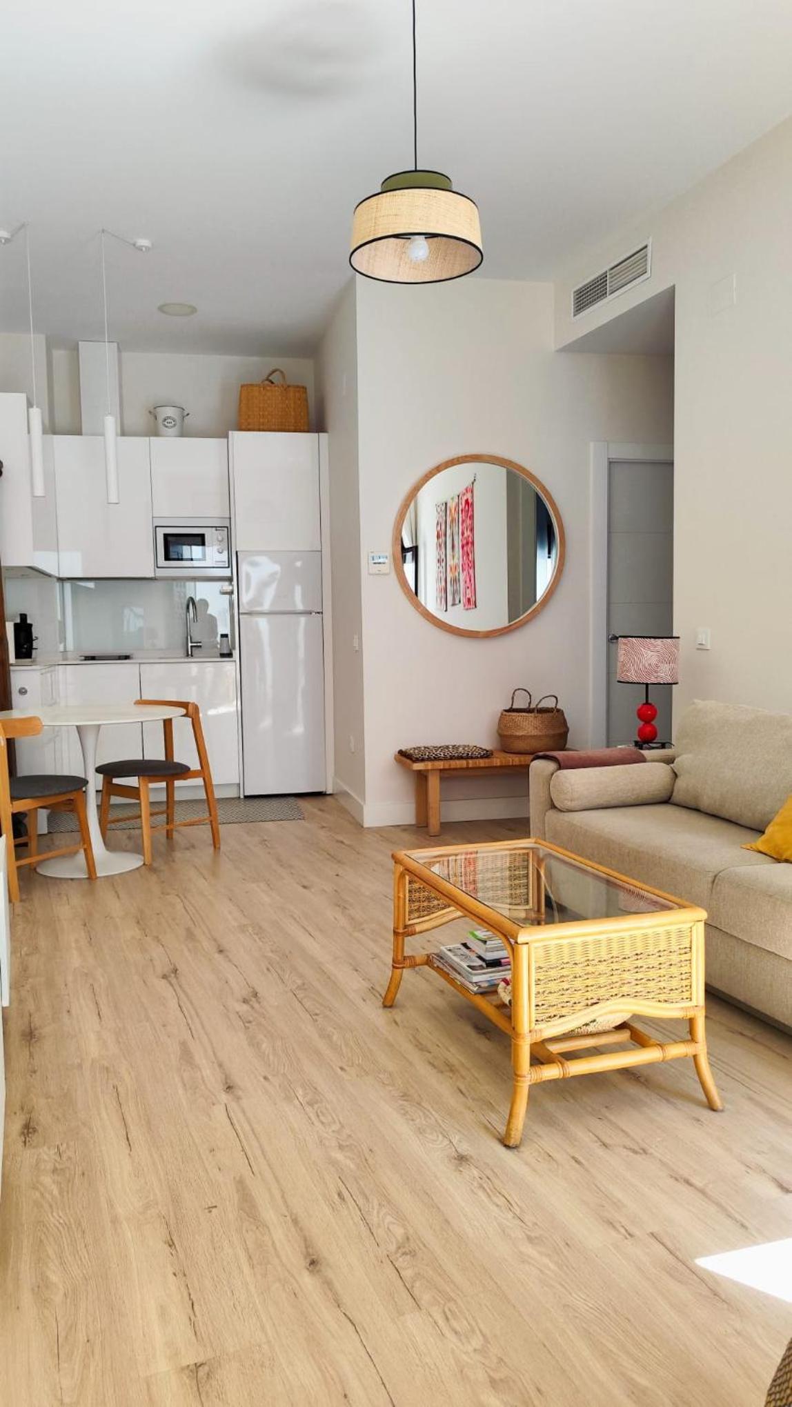 Silent top-rated apartament in the center of Seville