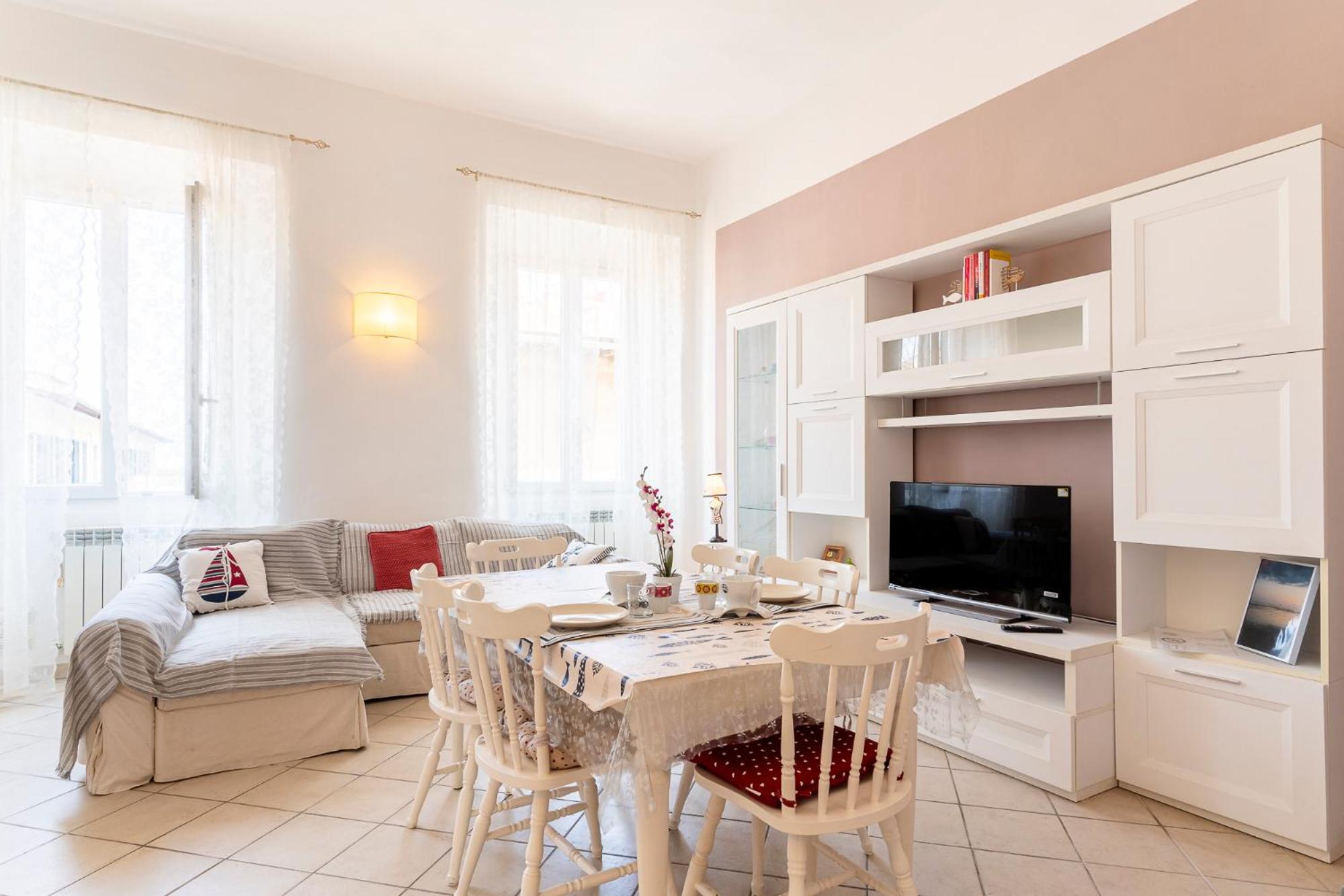 Livorno Lovely Sea View Apartment view 4