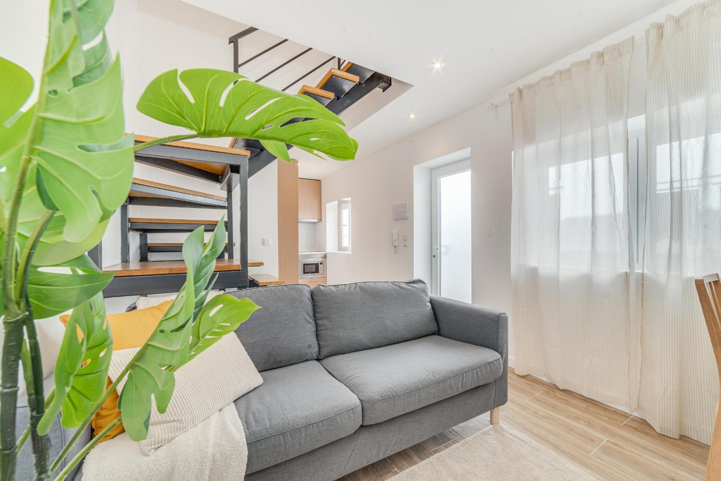 Campolide Duplex Apartments