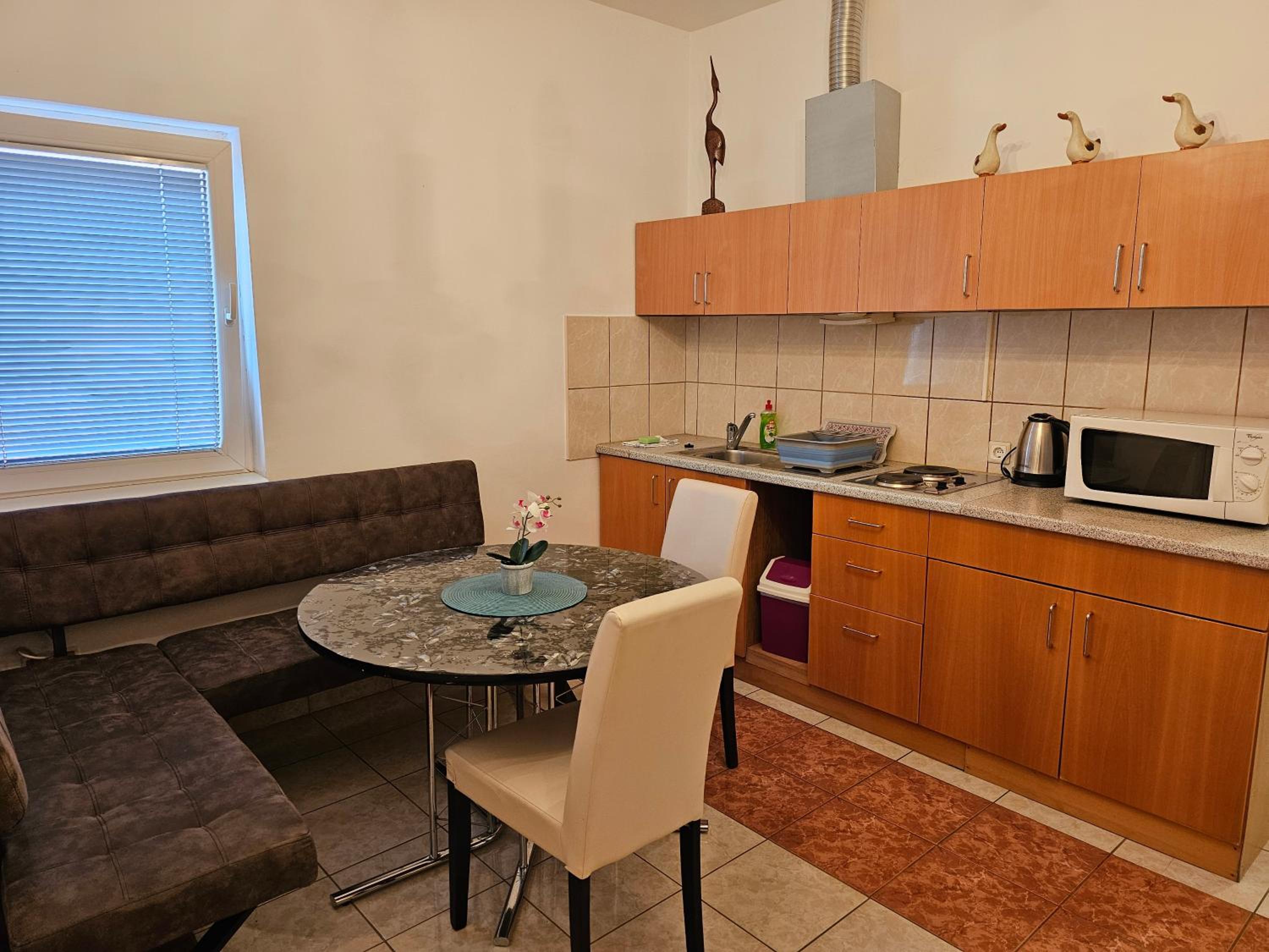 Apartmani Royal Residence view 3
