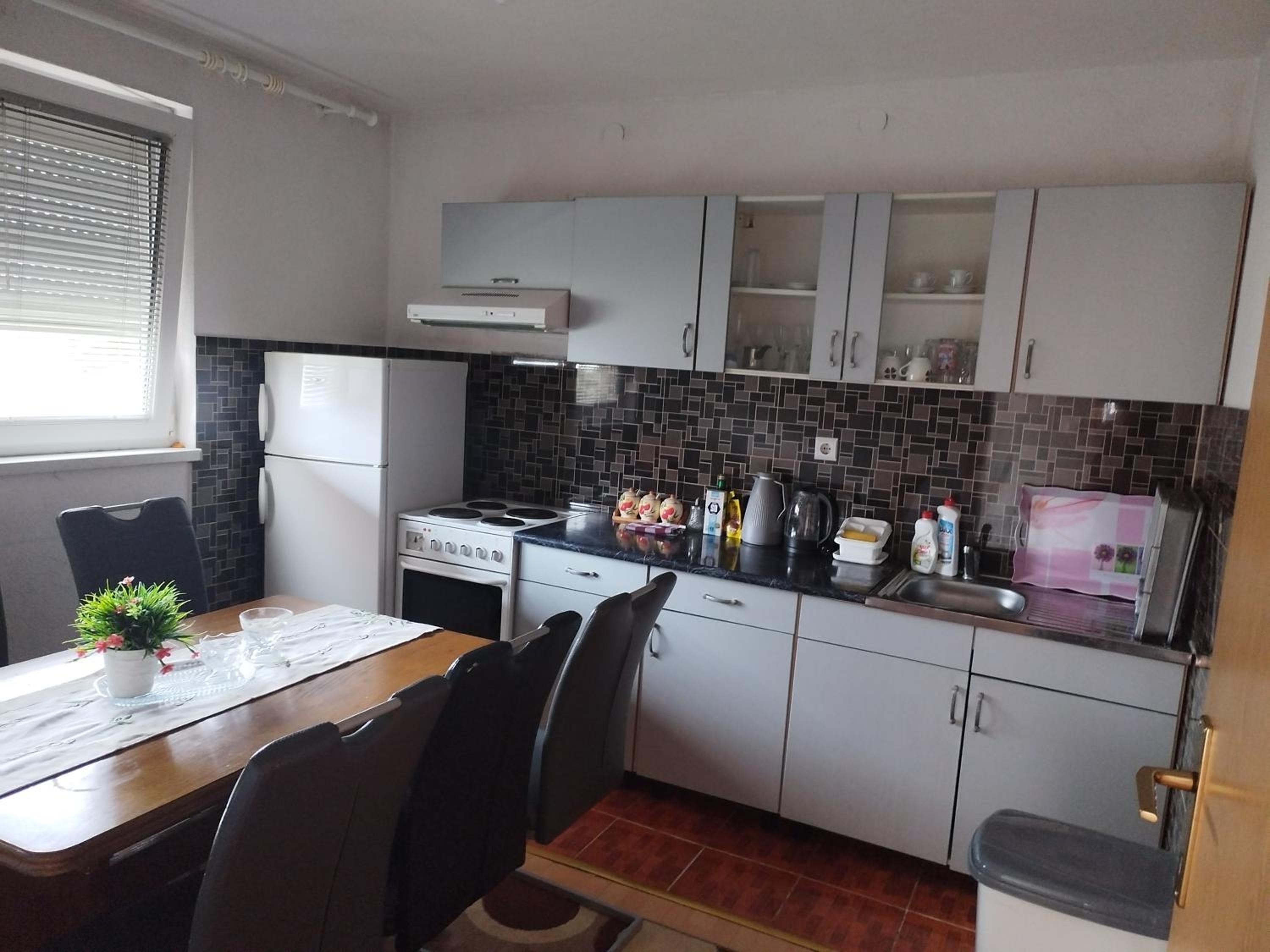 Apartman Leki