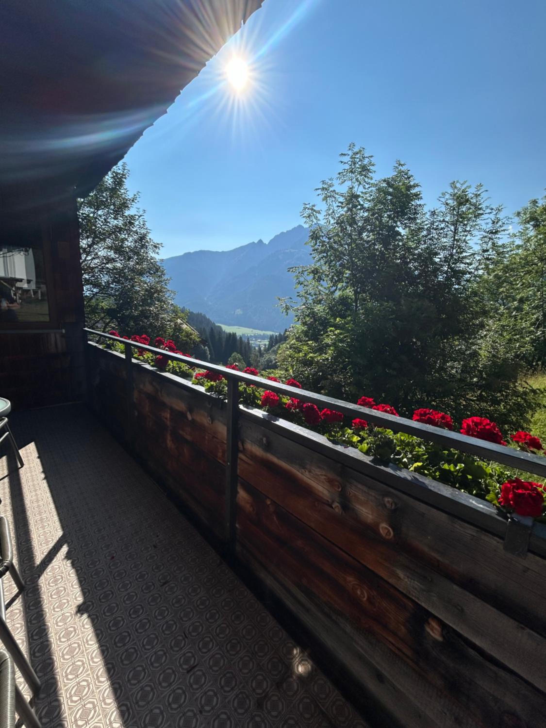WOLF RETREAT Apartments im Lechtal davor Appartementhaus Michaela
