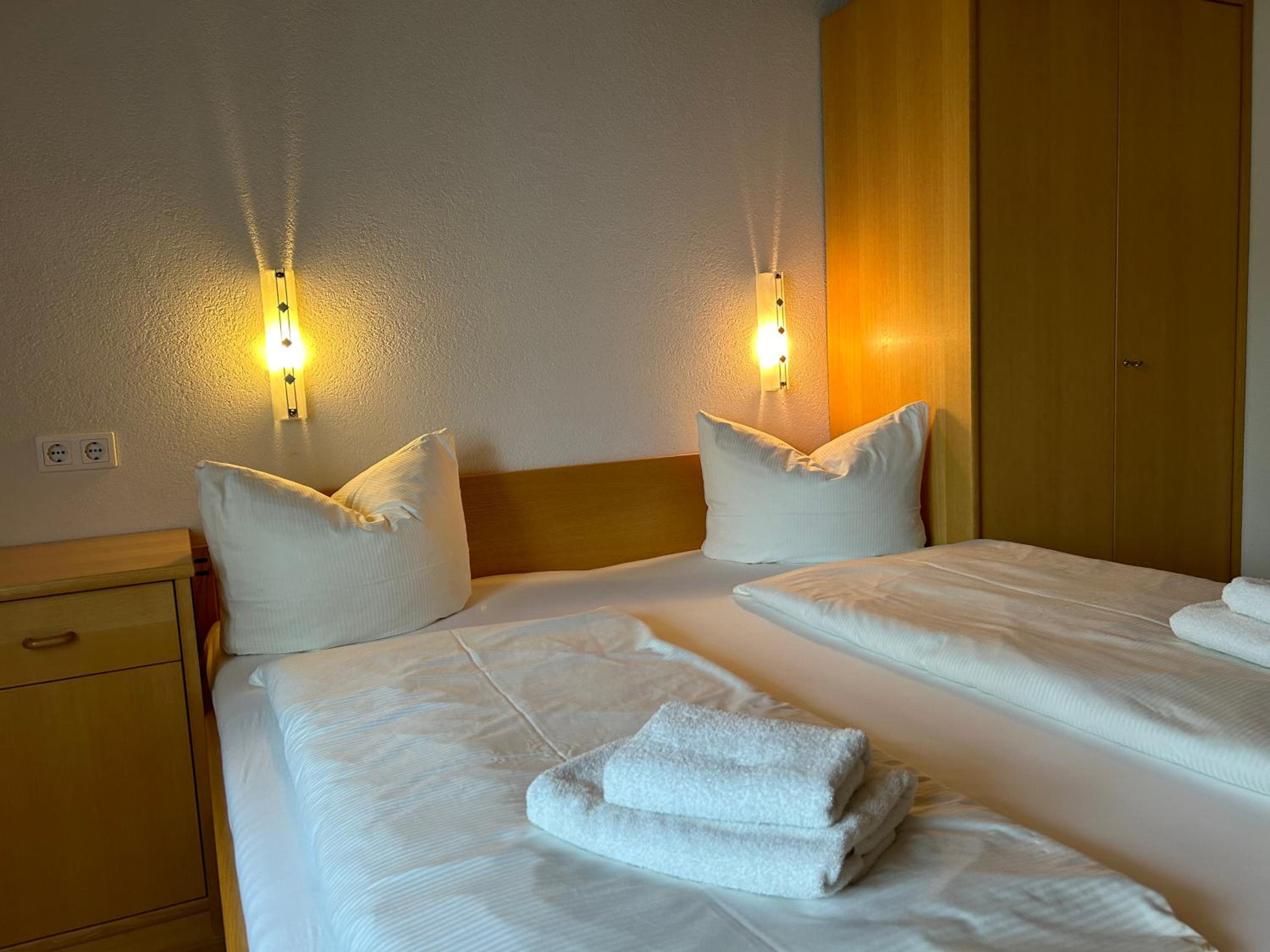 WOLF RETREAT Apartments im Lechtal davor Appartementhaus Michaela